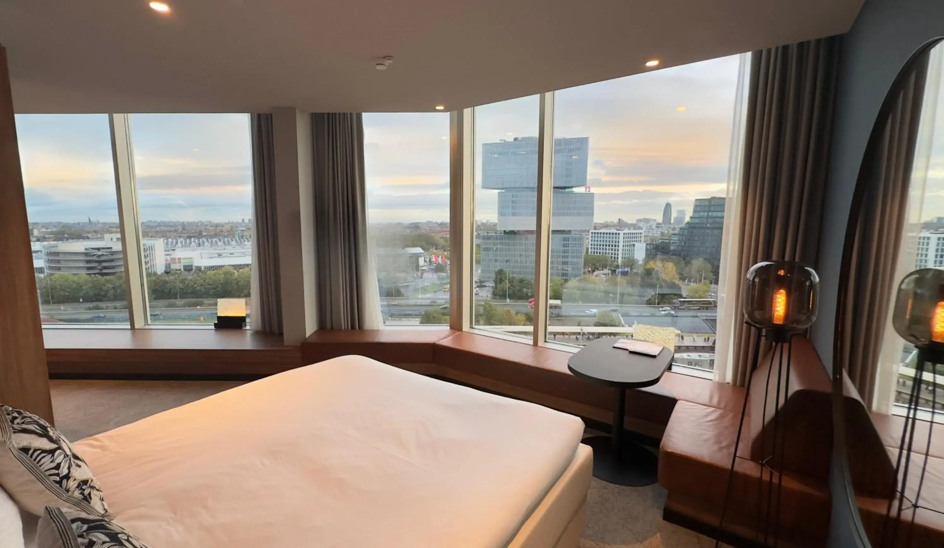 Seating area, Bed in Van der Valk Hotel Amsterdam Zuidas -Rai Seating area, Bed in Van der Valk Hotel Amsterdam Zuidas -Rai