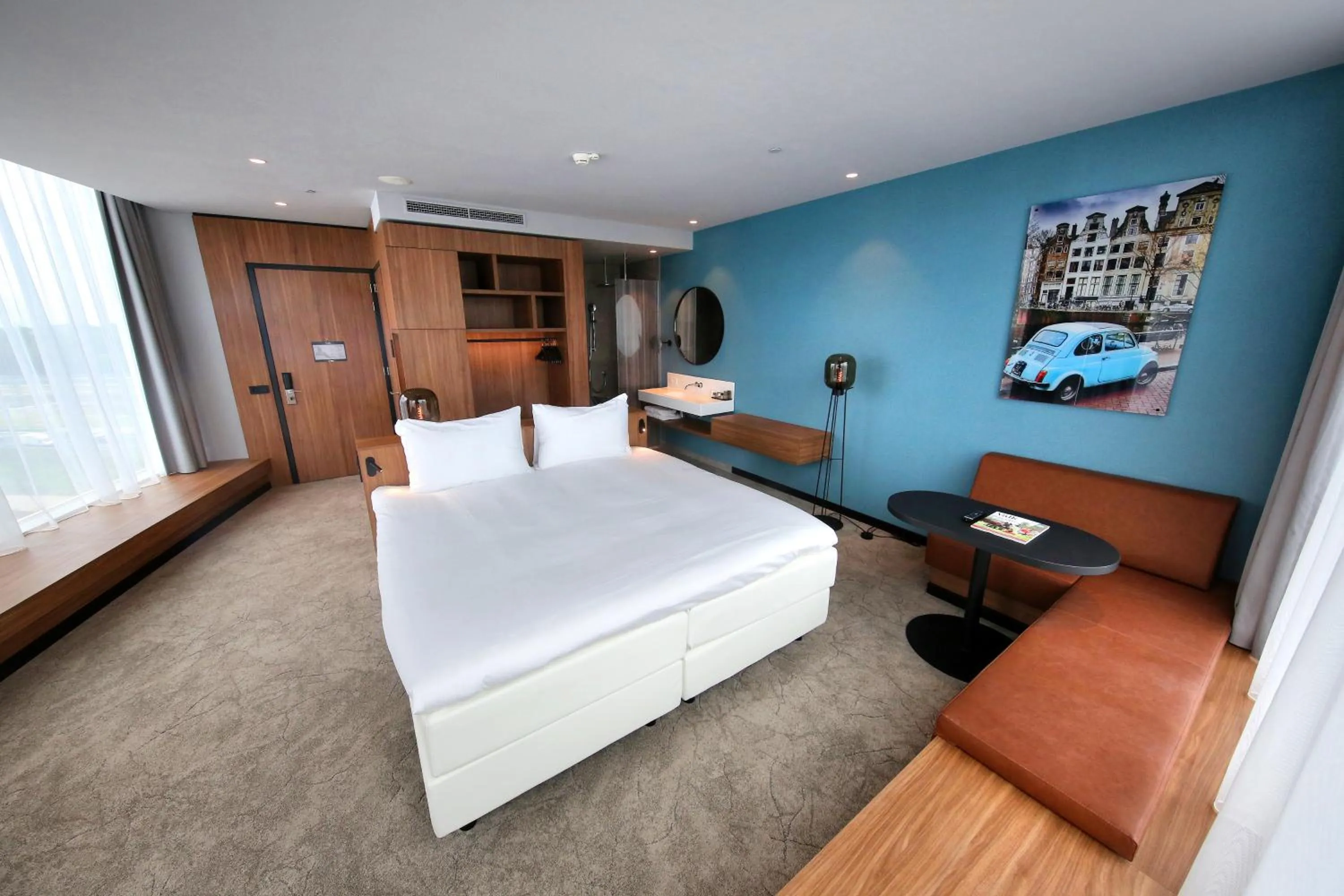 Bathroom, Bed in Van der Valk Hotel Amsterdam Zuidas -Rai