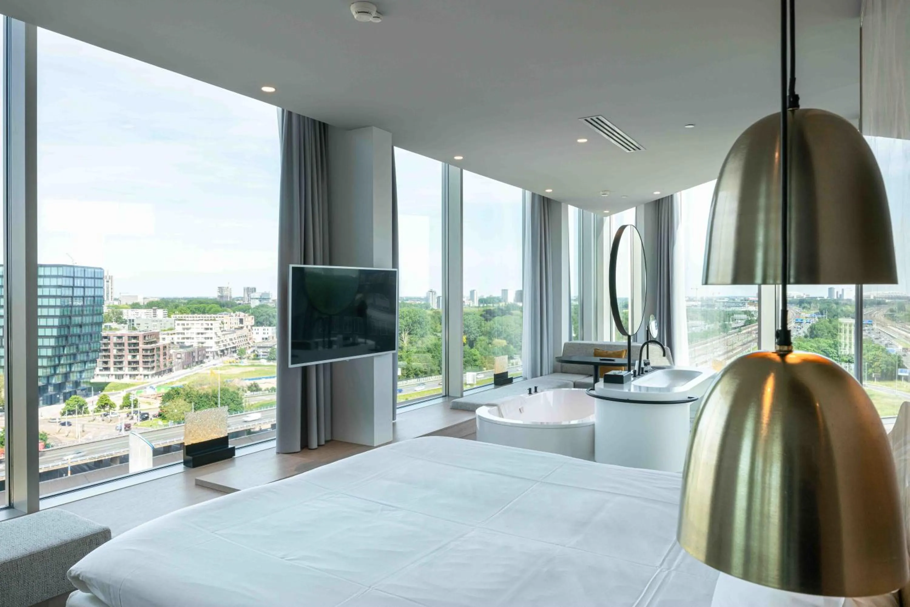 Bathroom, Bed in Van der Valk Hotel Amsterdam Zuidas -Rai