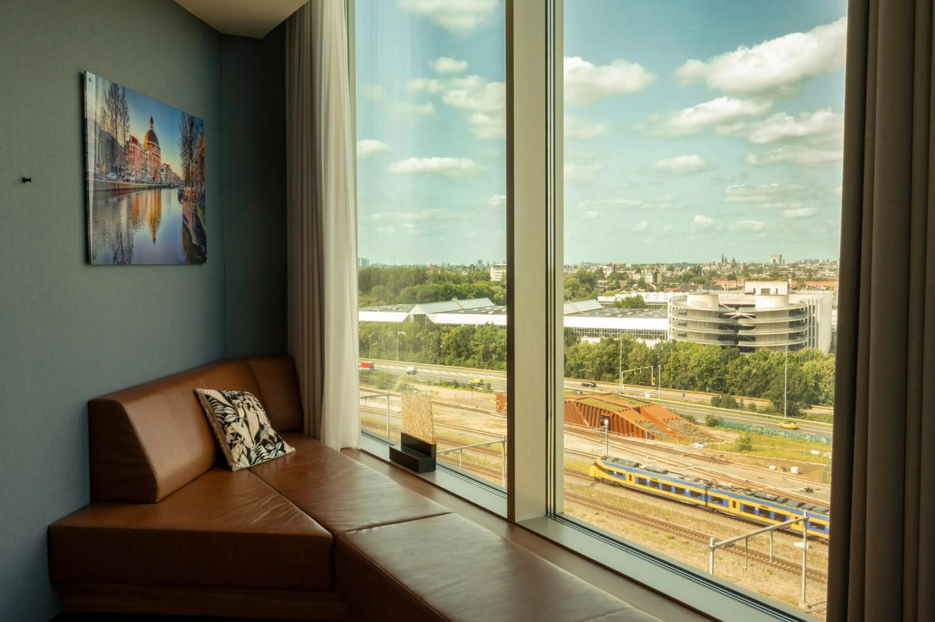 Day in Van der Valk Hotel Amsterdam Zuidas-Rai