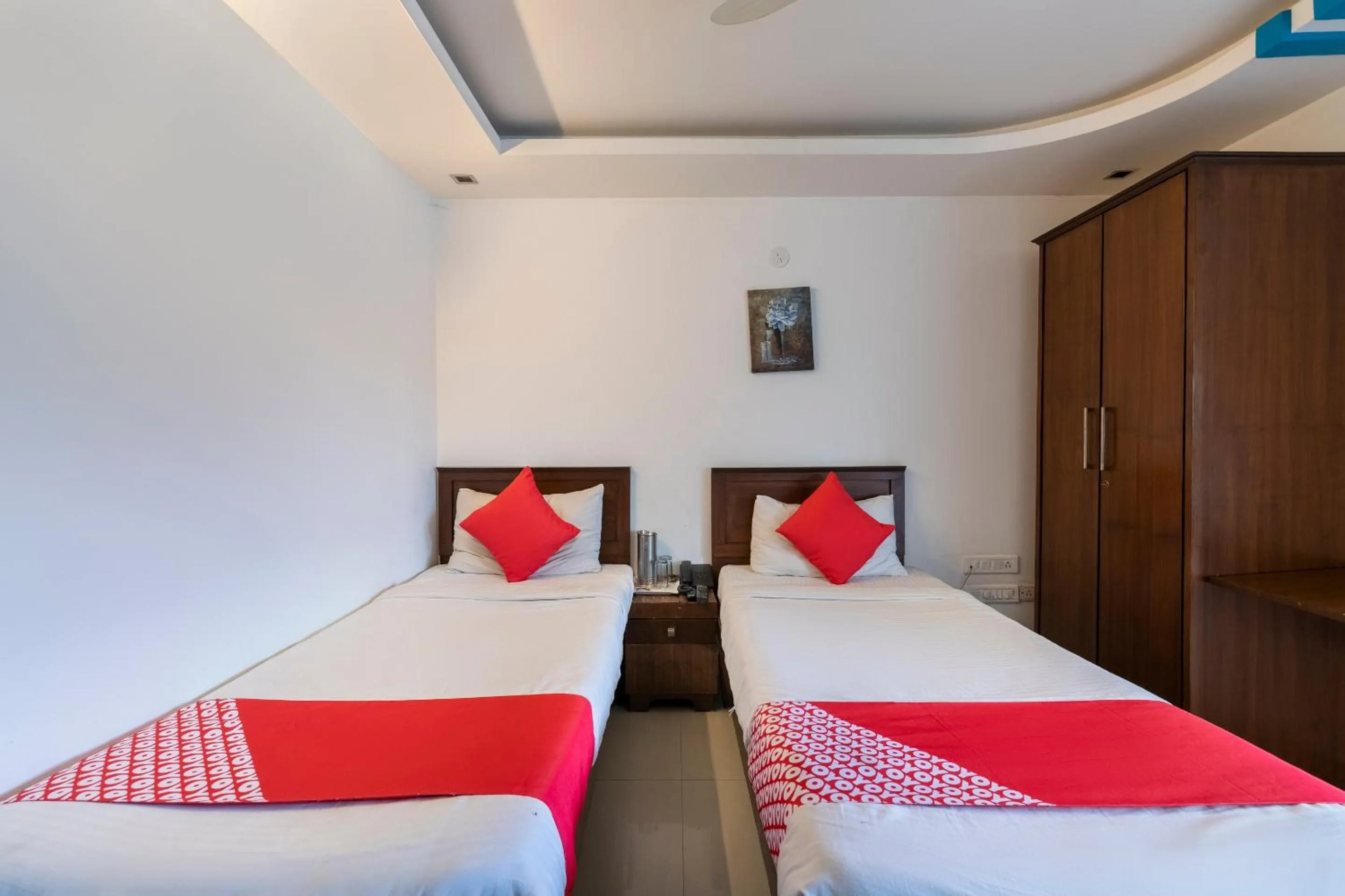Bedroom, Bed in Hotel O The Red Velvet Opposite Novel Office Marathahalli Bridge