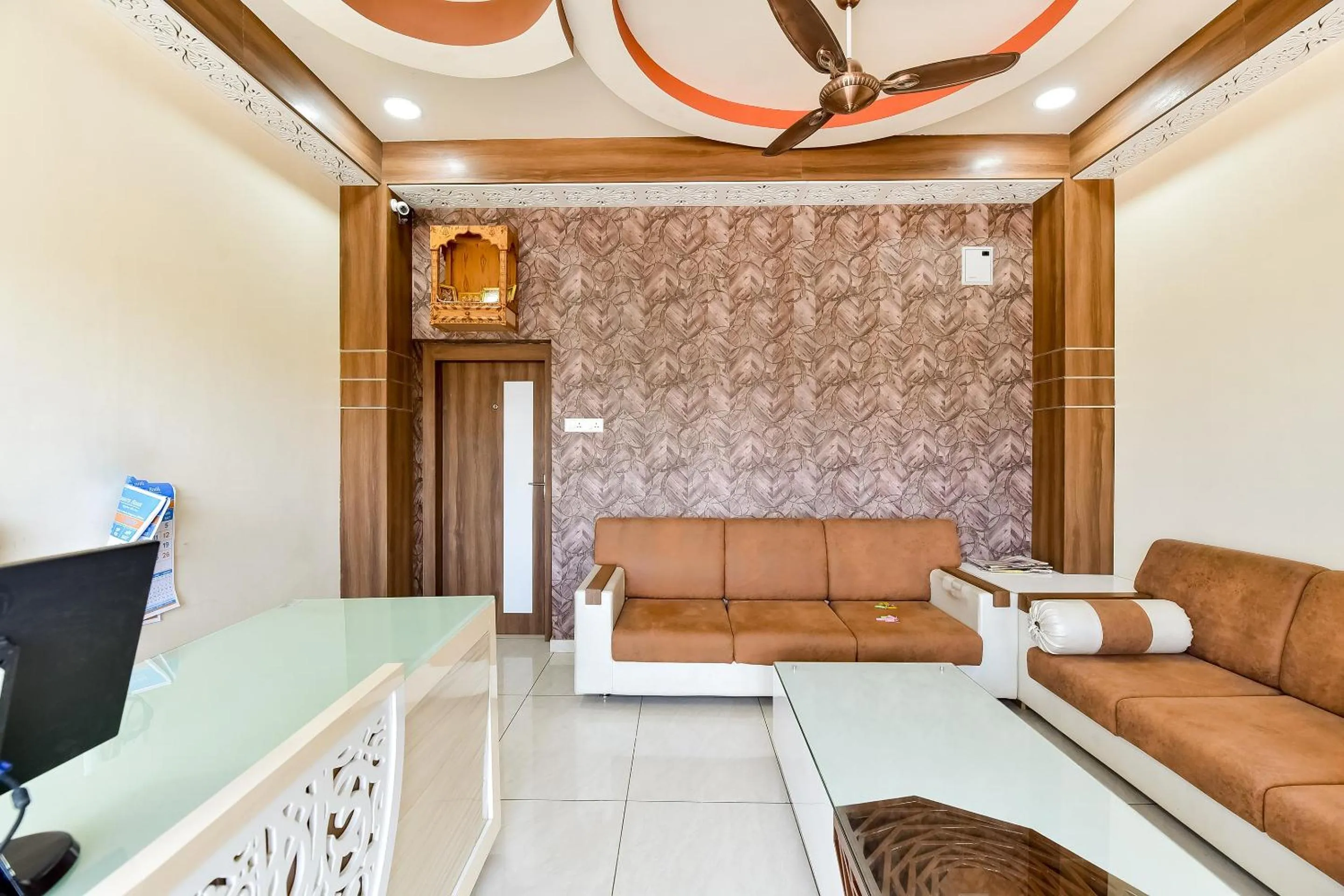 Lobby or reception in Super Hotel O Jagmohan Hotel