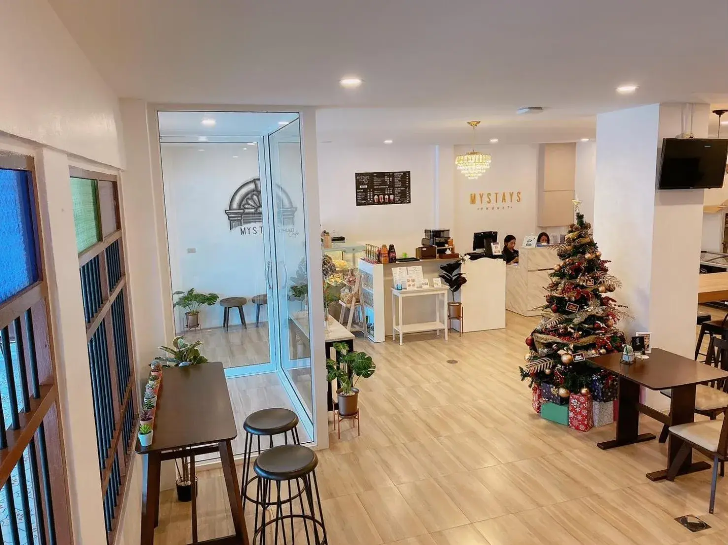 Restaurant/places to eat in Mystays Phuket Restaurant/places to eat in Mystays Phuket