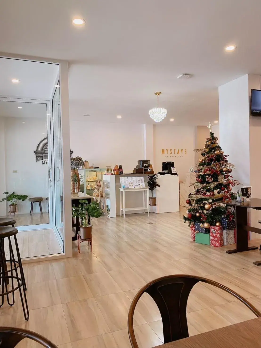 Restaurant/places to eat in Mystays Phuket Restaurant/places to eat in Mystays Phuket