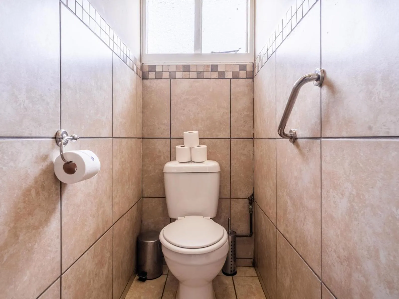 Bathroom in ATKV Drakensville