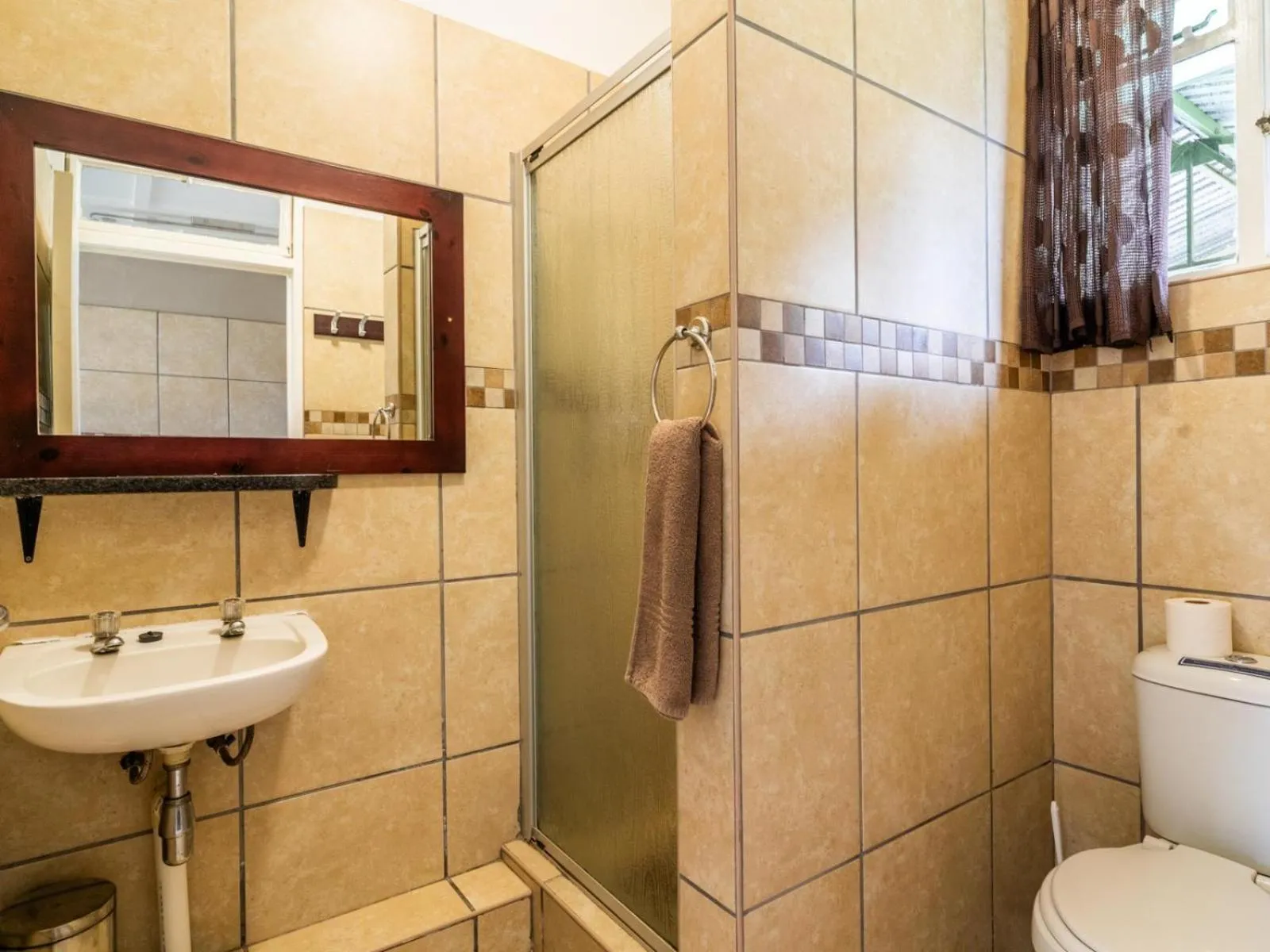 Bathroom in ATKV Drakensville