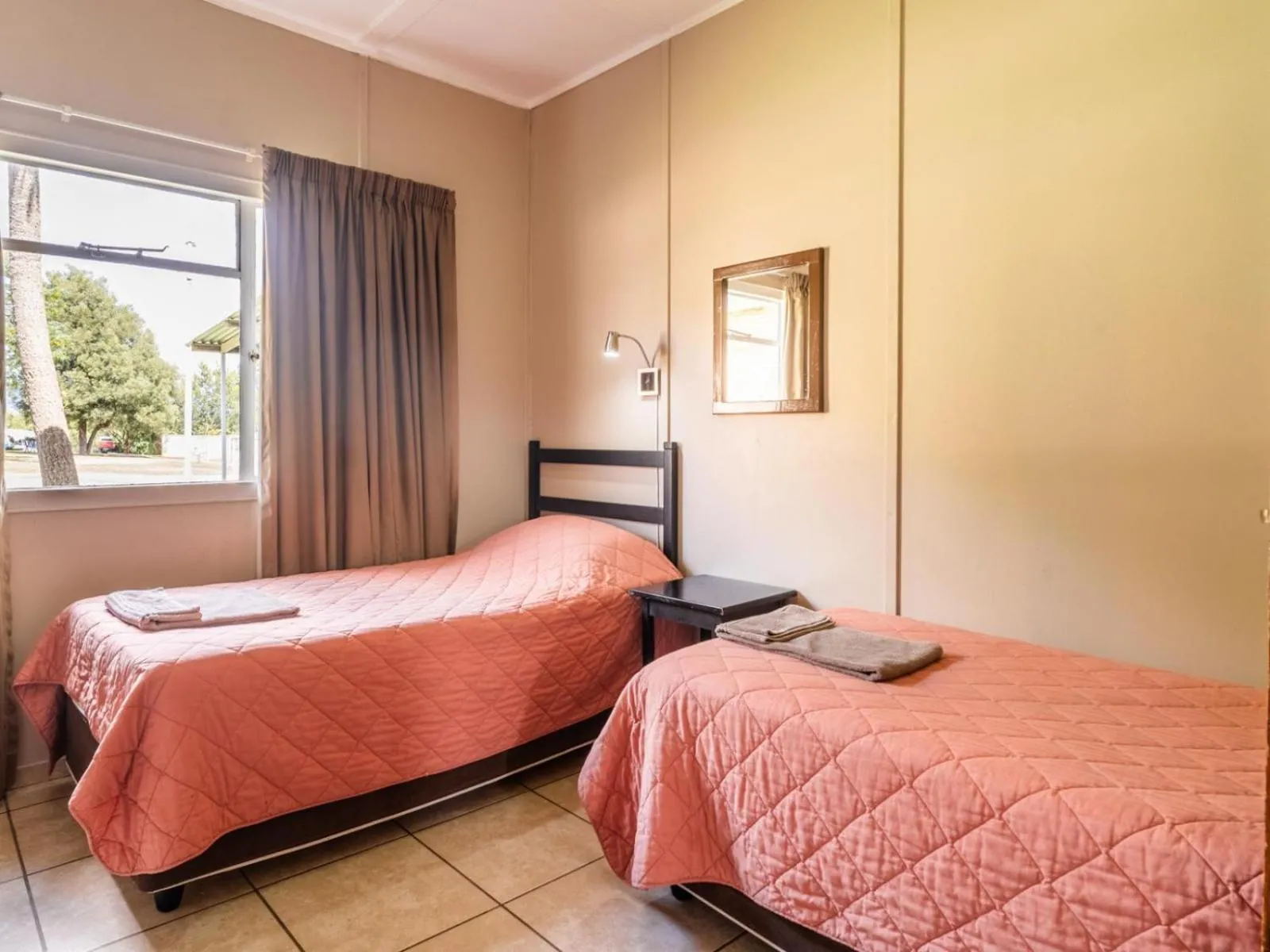 Bed in ATKV Drakensville