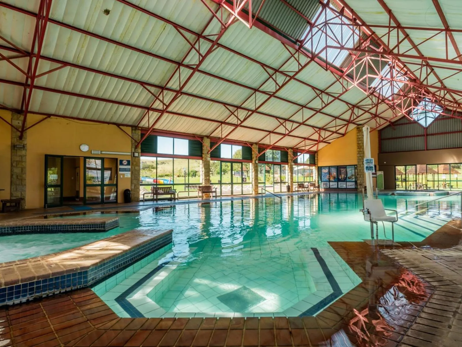 Swimming pool in ATKV Drakensville