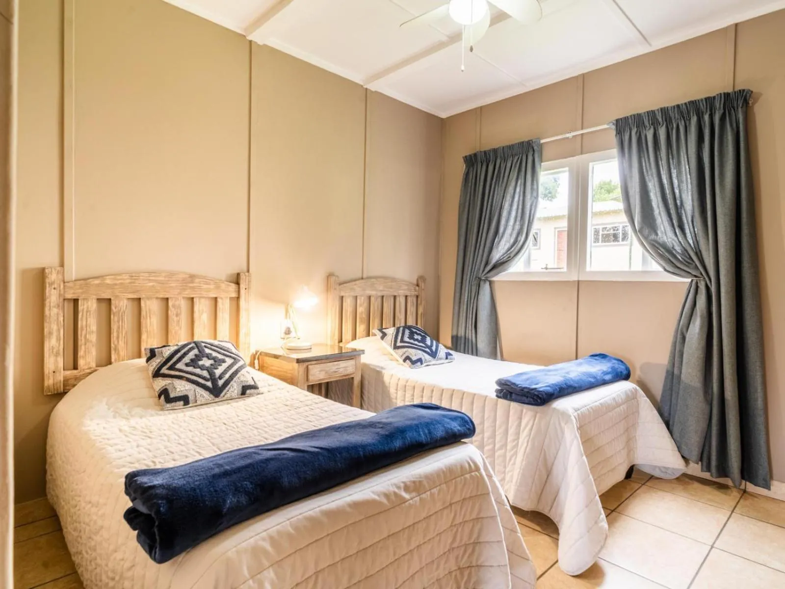 Bed in ATKV Drakensville