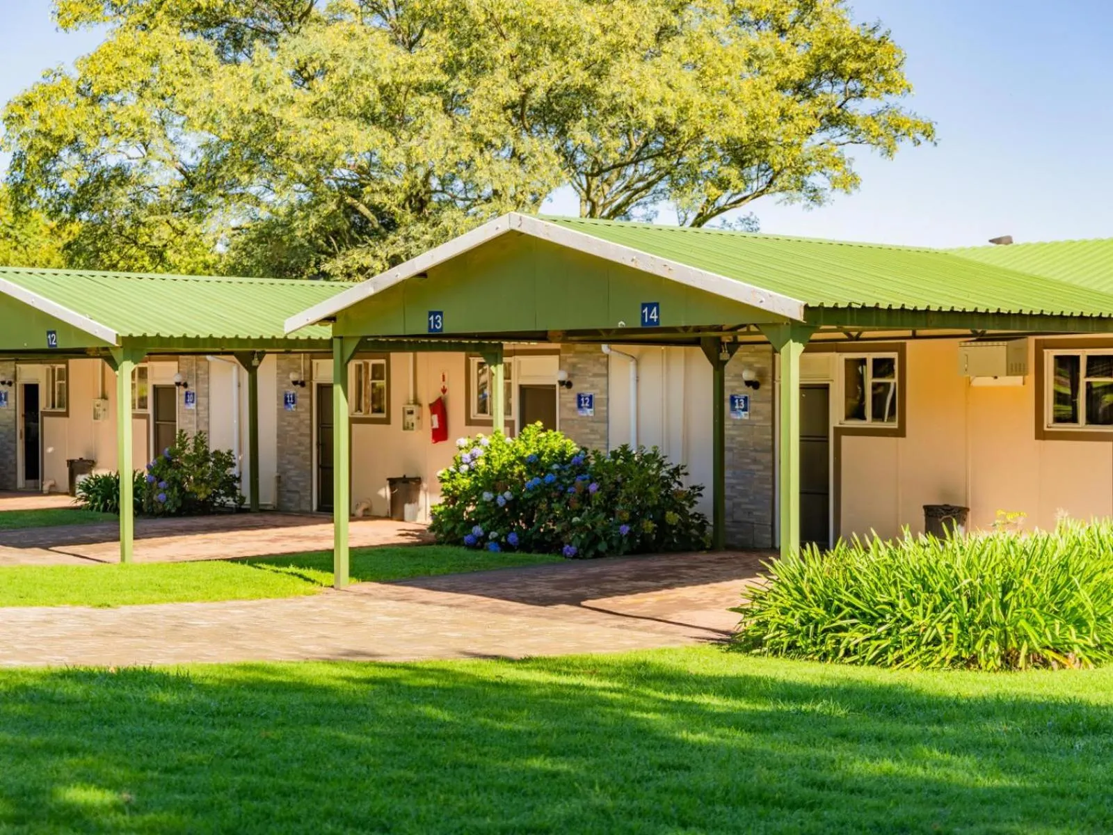 Property building in ATKV Drakensville