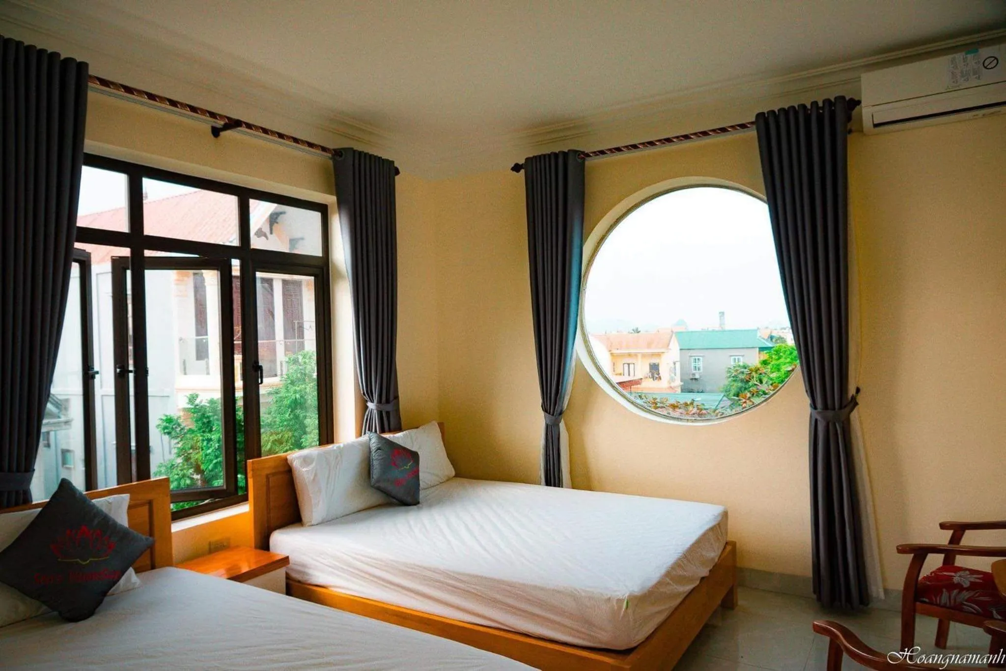 Bed in Sen's Homestay