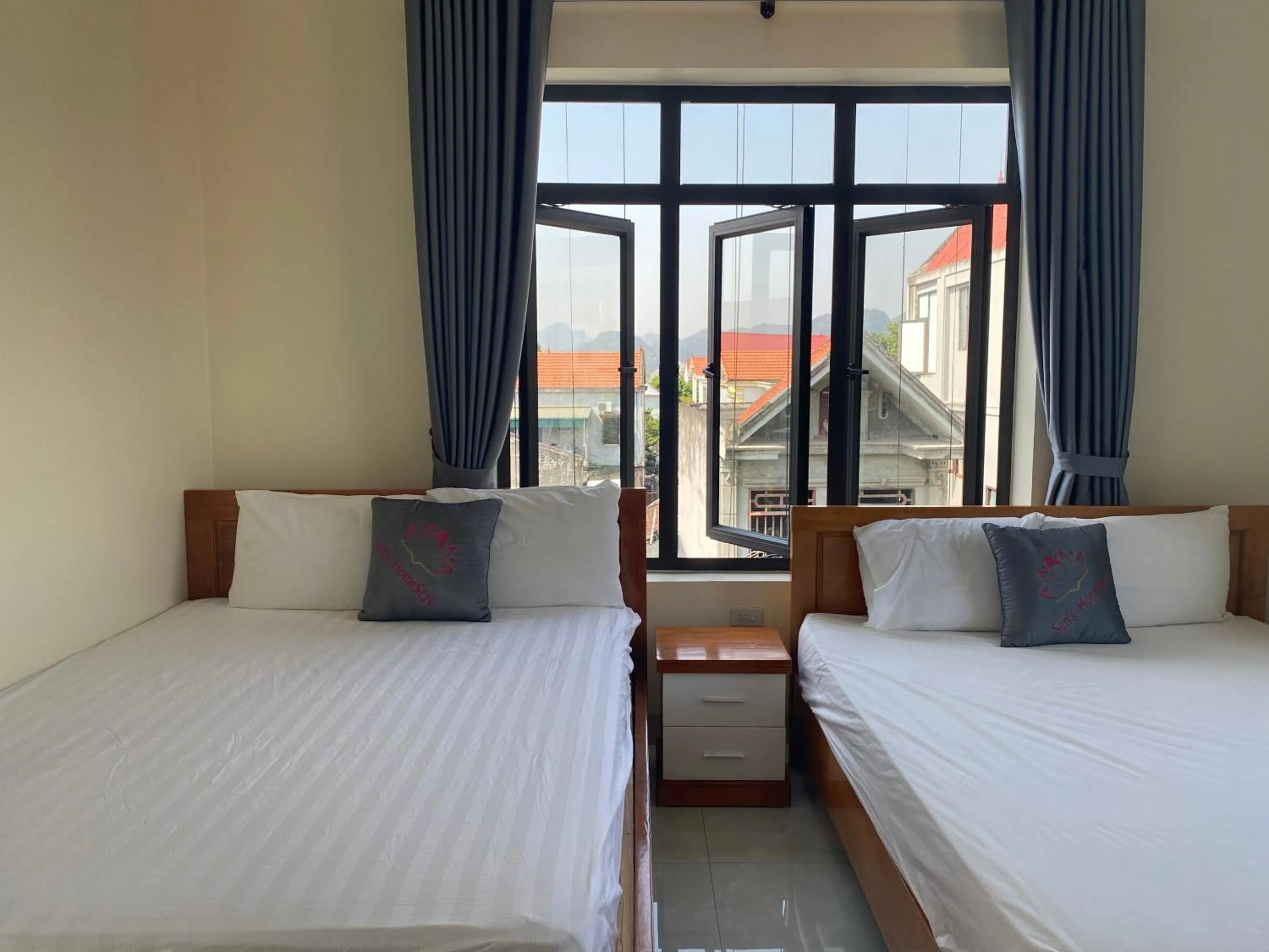 Bed in Sen's Homestay