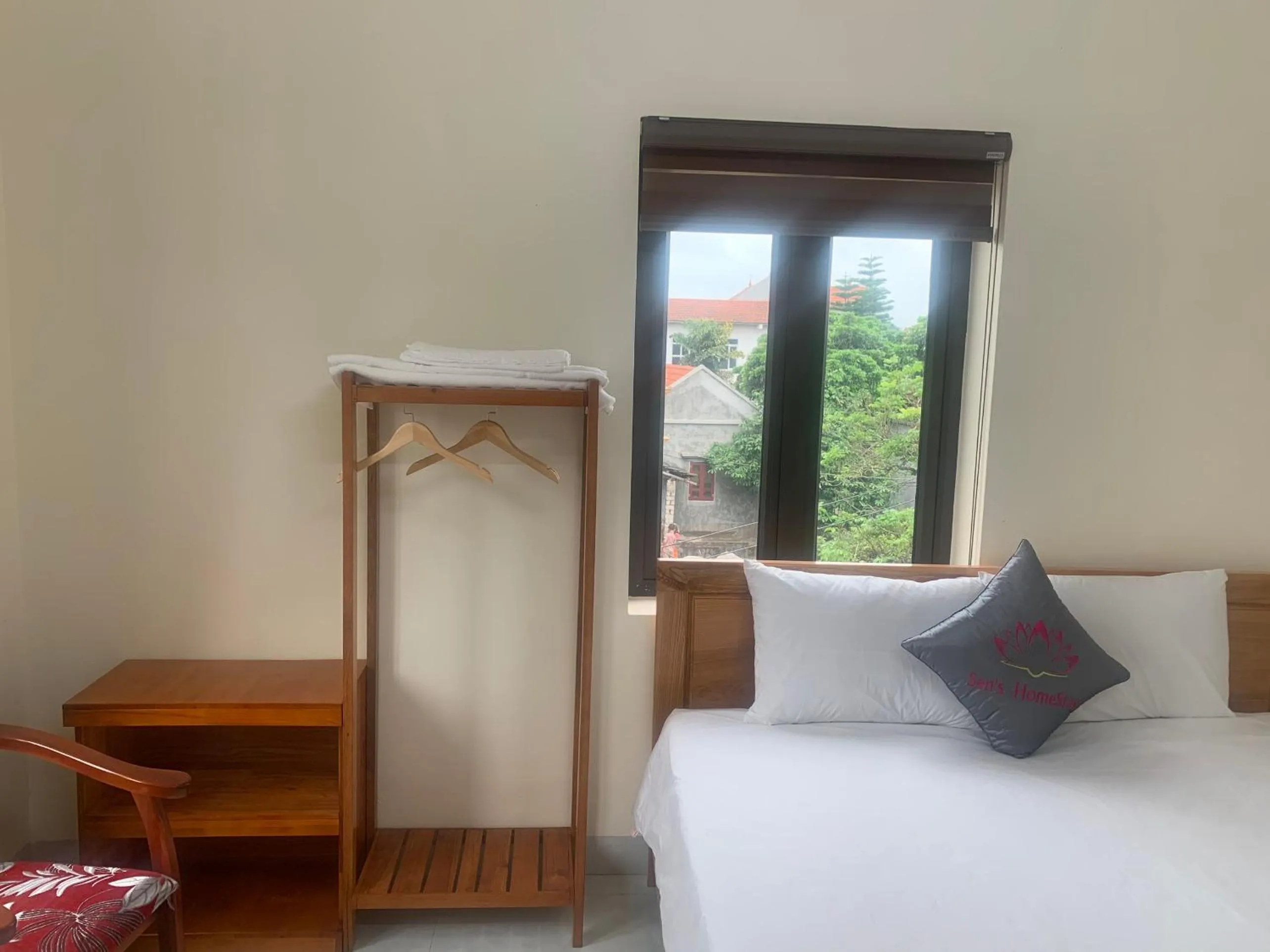 Bed in Sen's Homestay