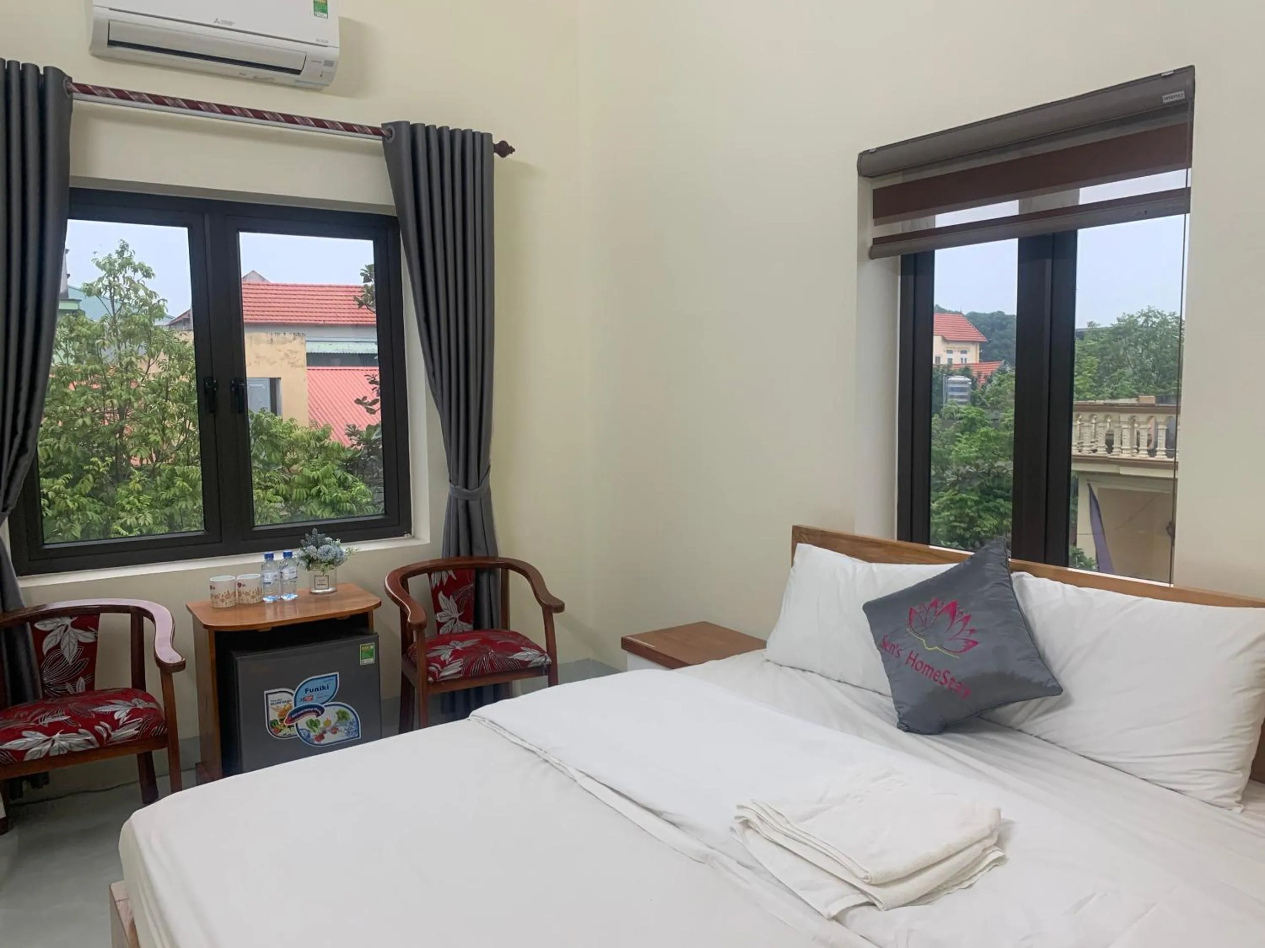 Bed in Sen's Homestay