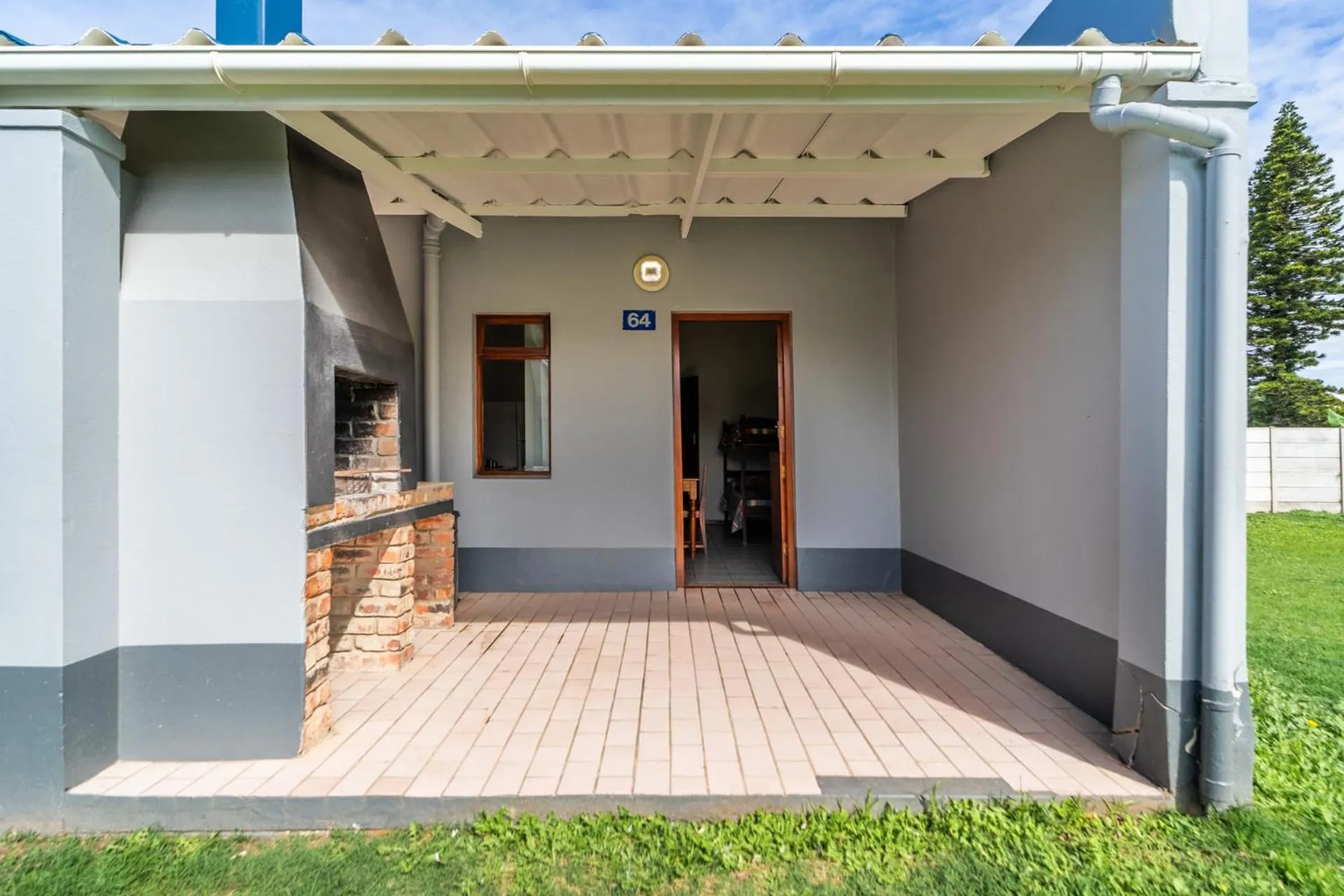 Property building in ATKV Hartenbos
