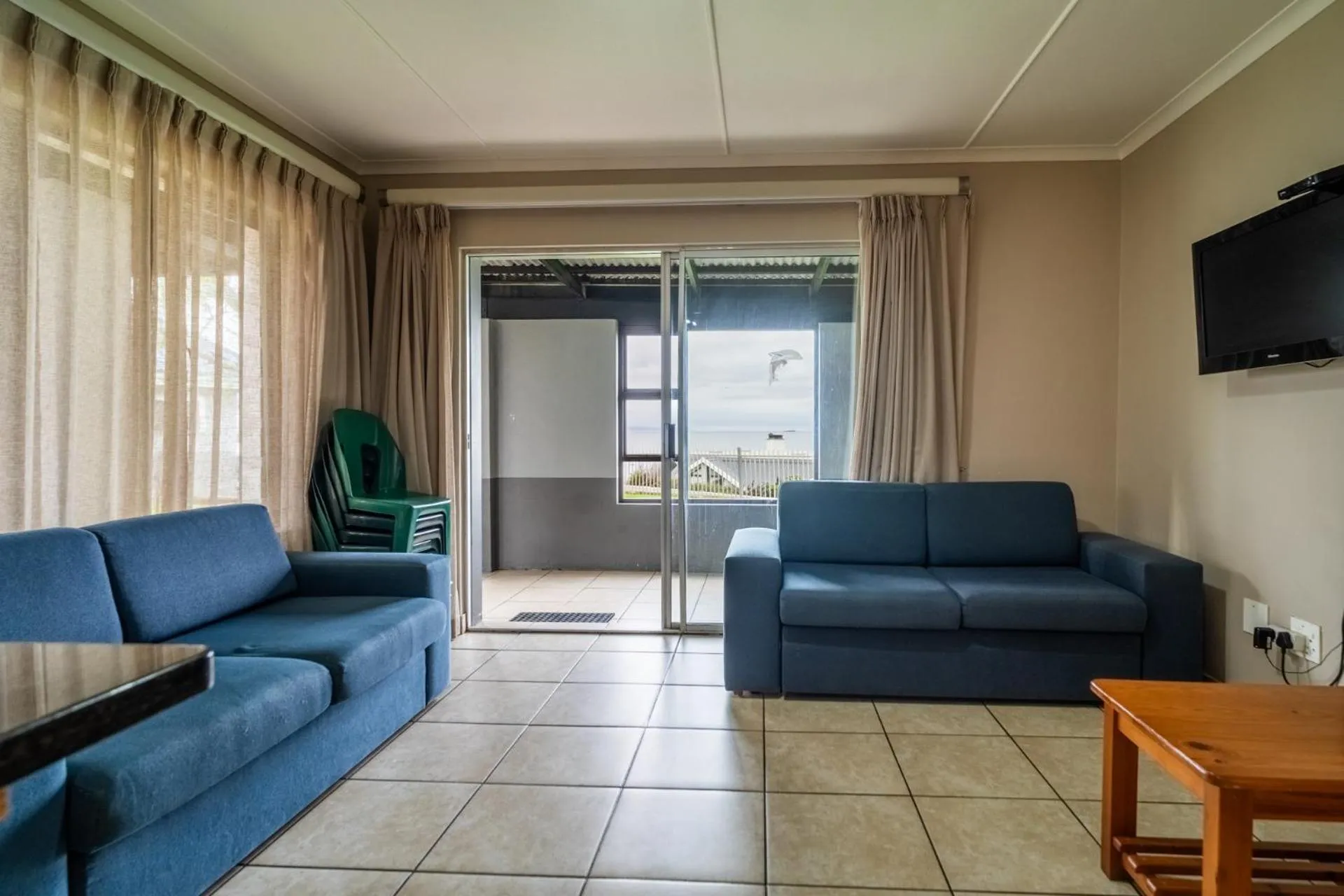Communal lounge/ TV room in ATKV Hartenbos