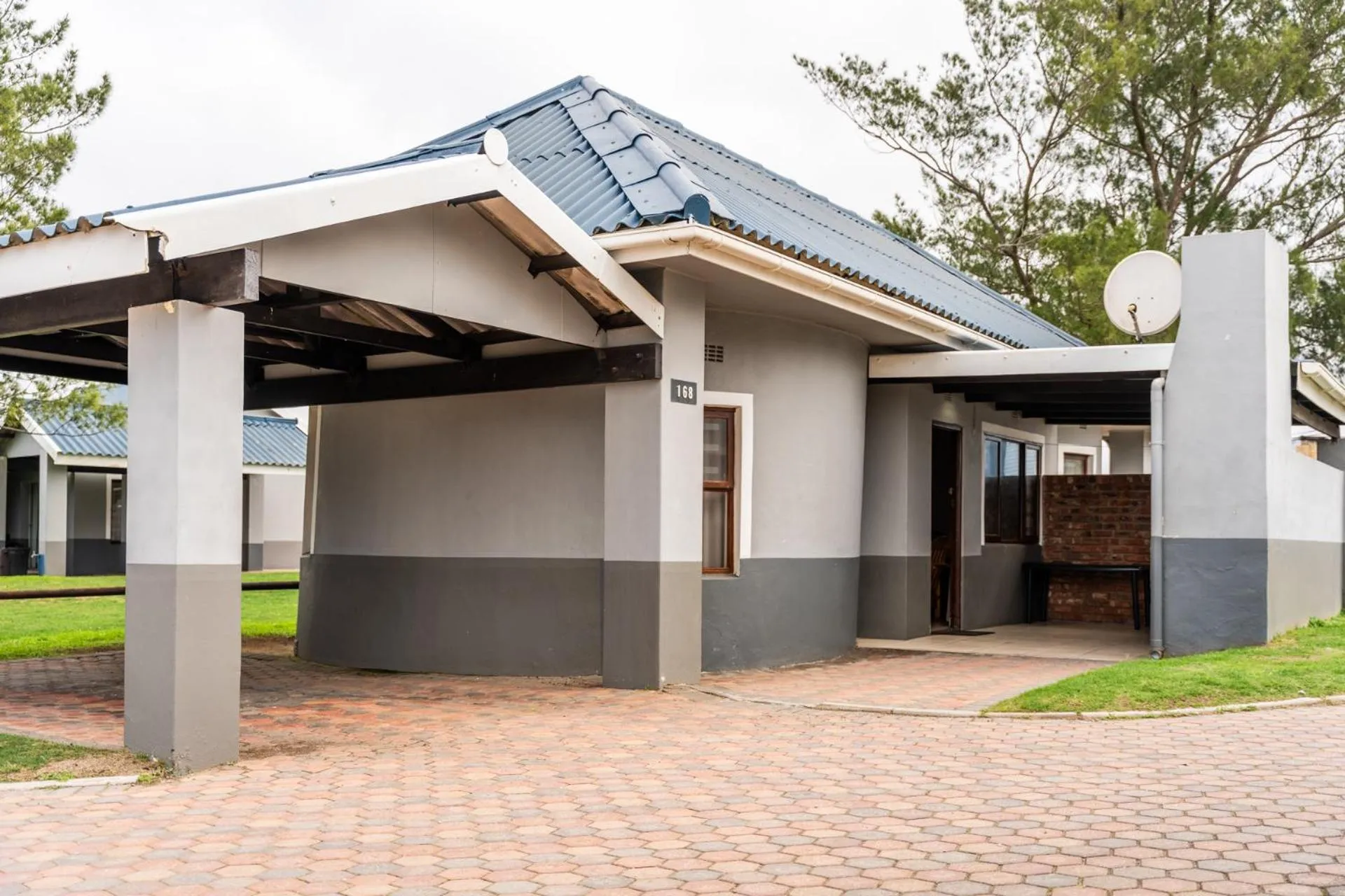 Property building in ATKV Hartenbos