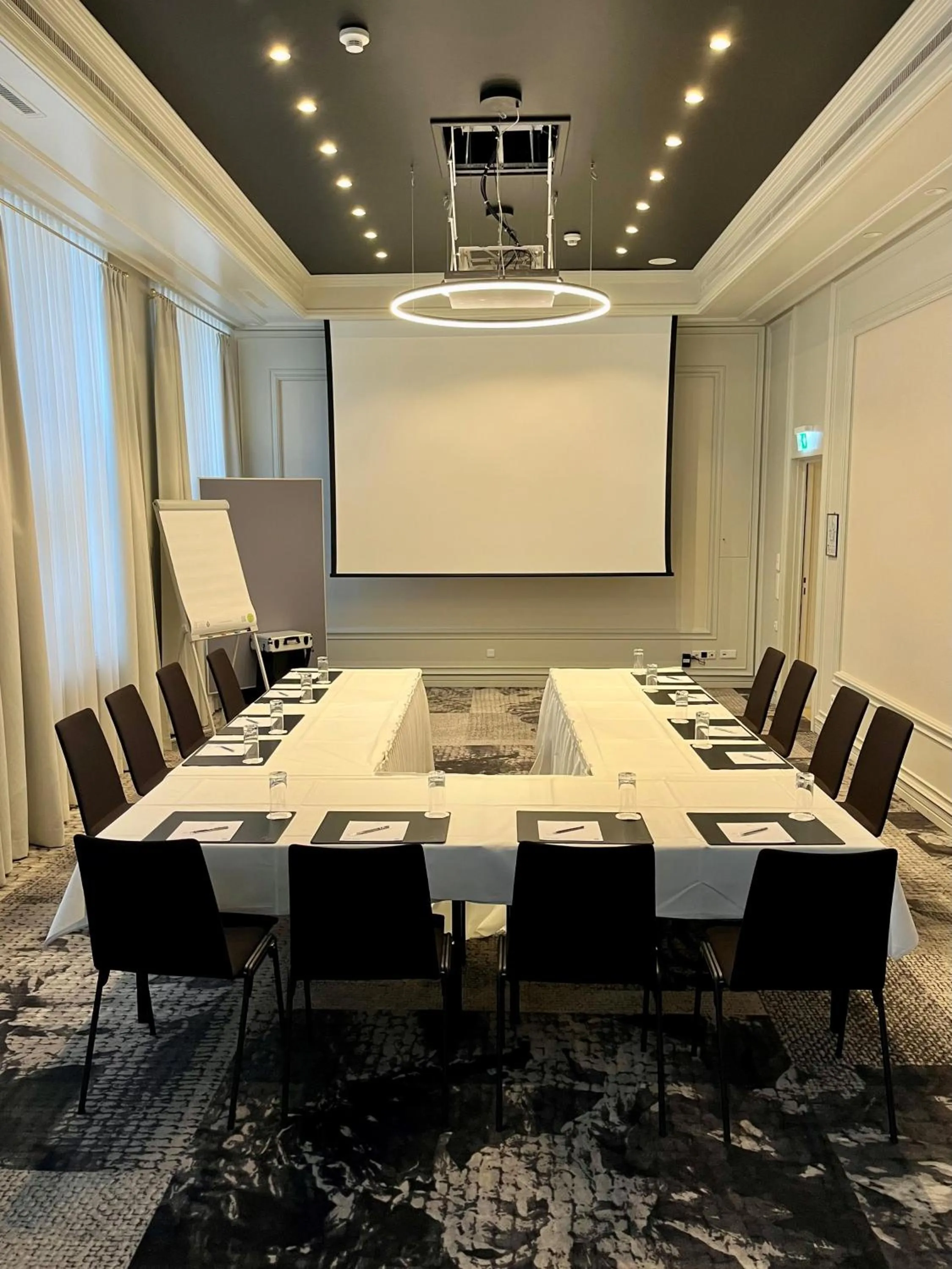 Meeting/conference room in Steigenberger Icon Parkhotel Düsseldorf