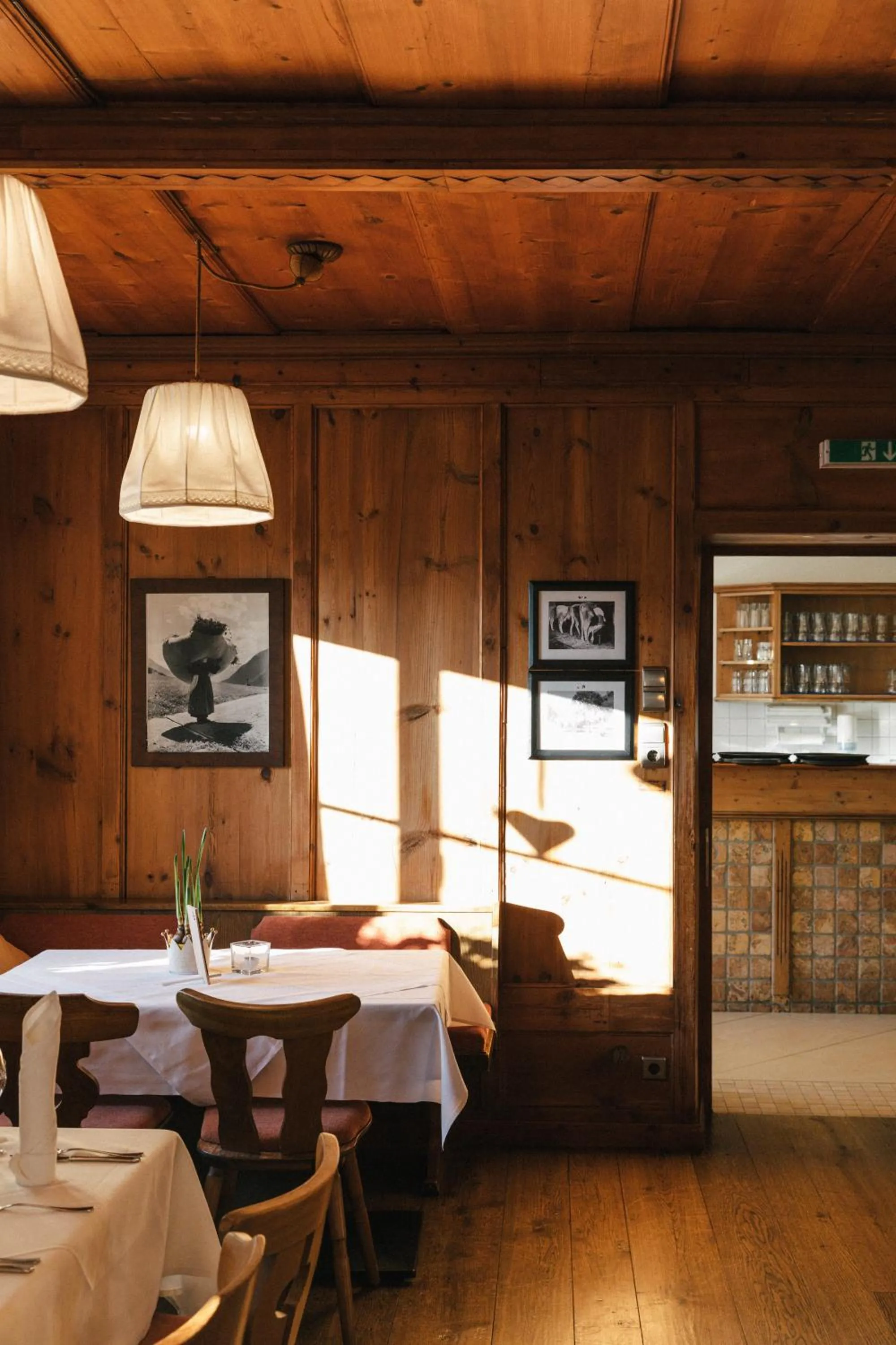 Restaurant/places to eat in Klostergut Kronburg