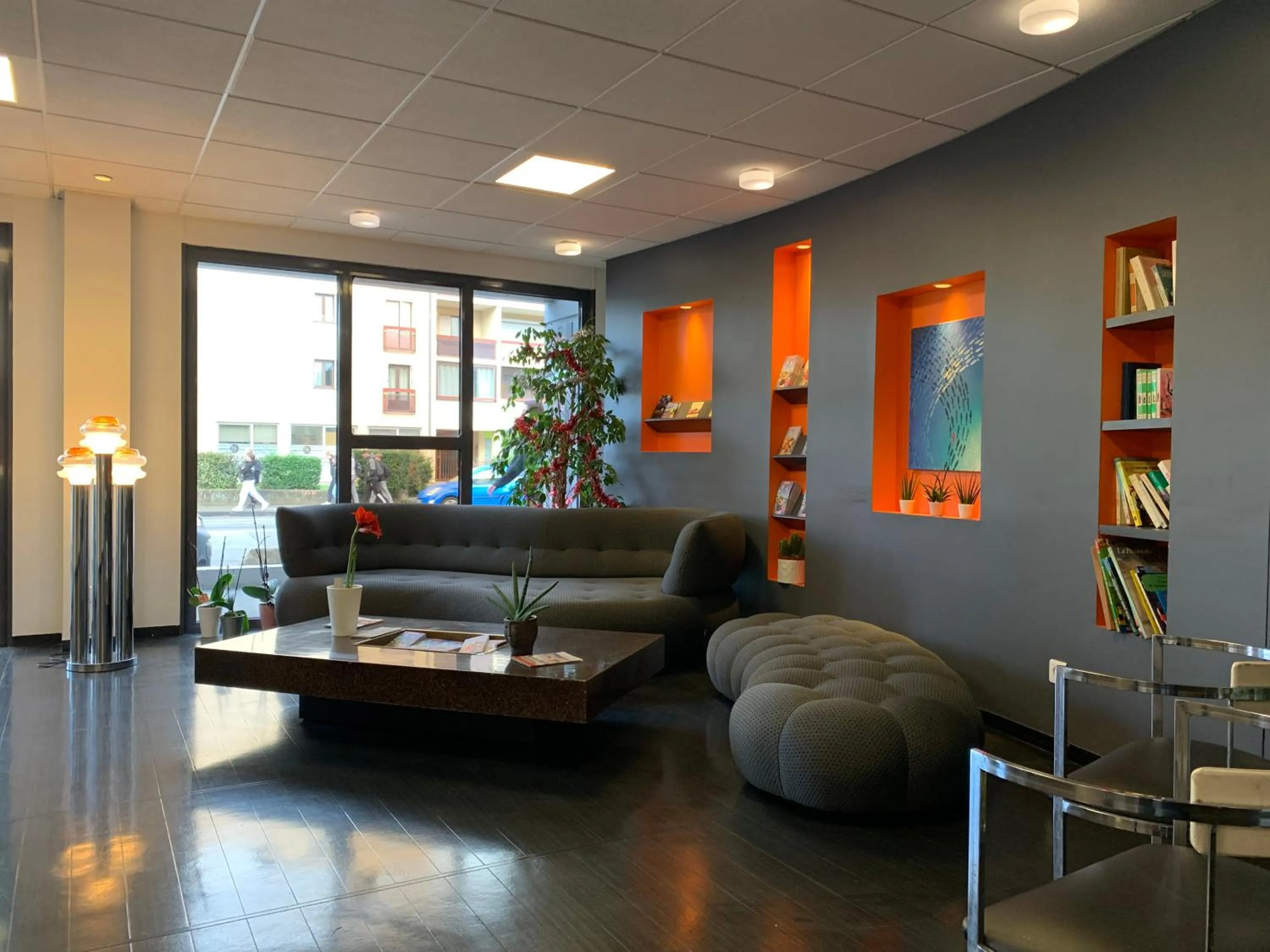 Lobby or reception in ApartHotel Sainte-Marthe