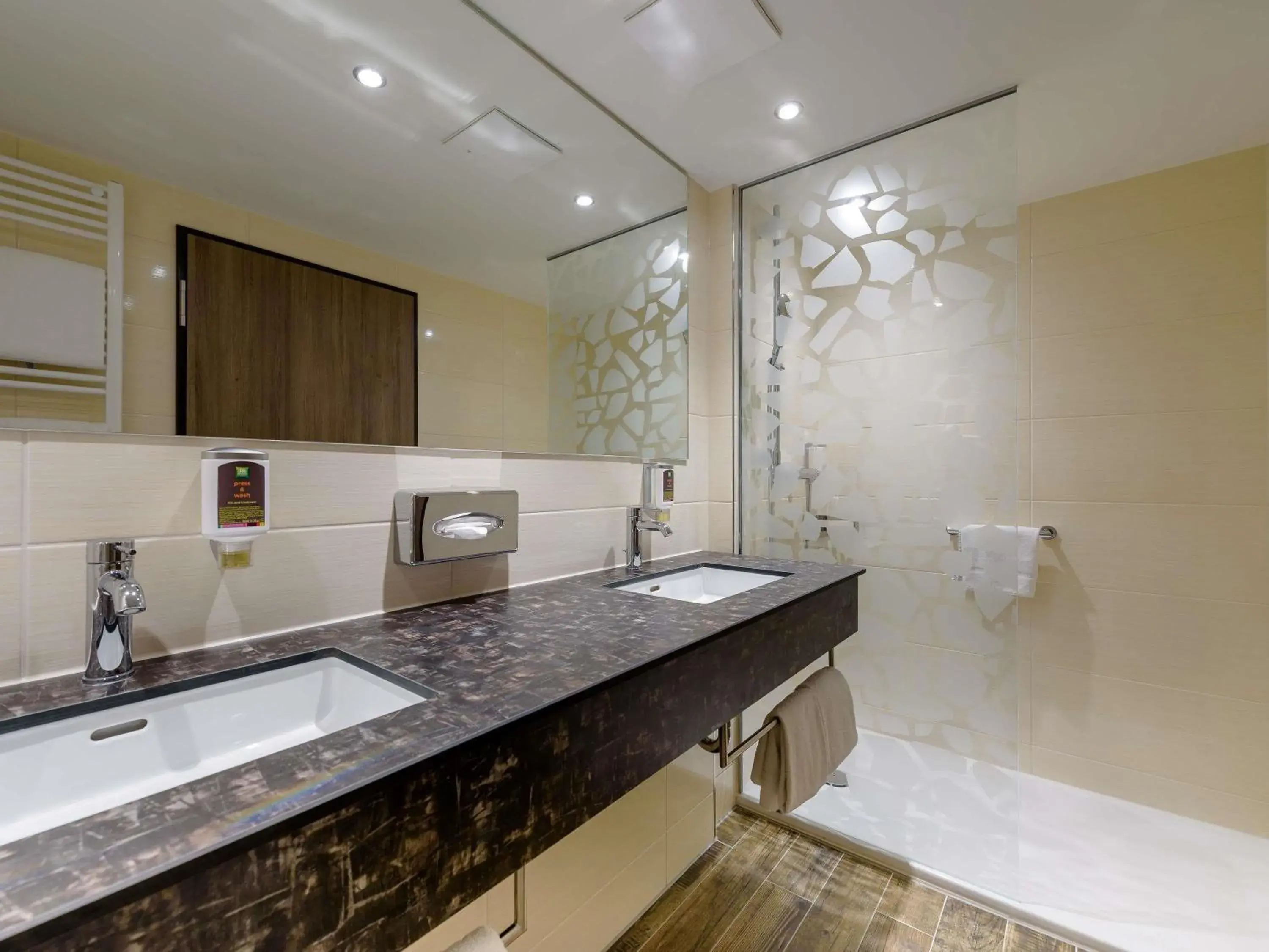 Bedroom in ibis Styles Leipzig Bedroom in ibis Styles Leipzig