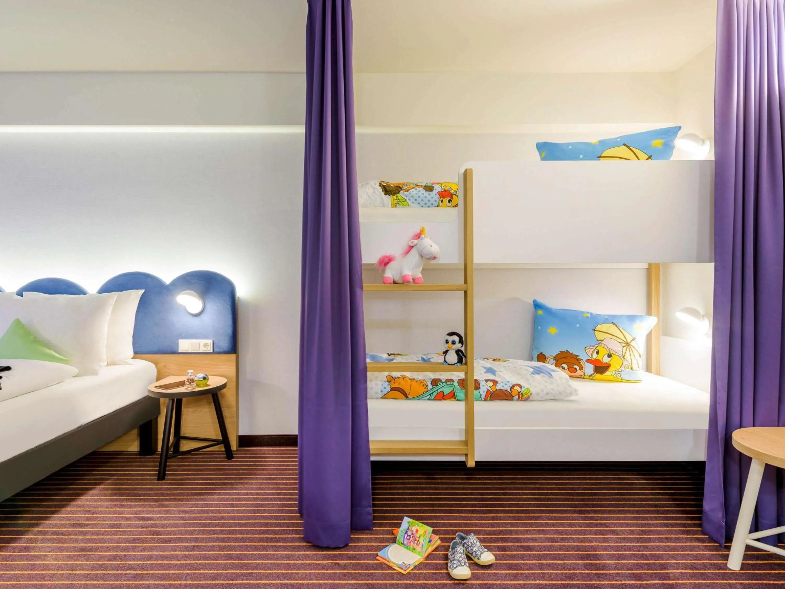 Photo of the whole room, Bed in ibis Styles Leipzig