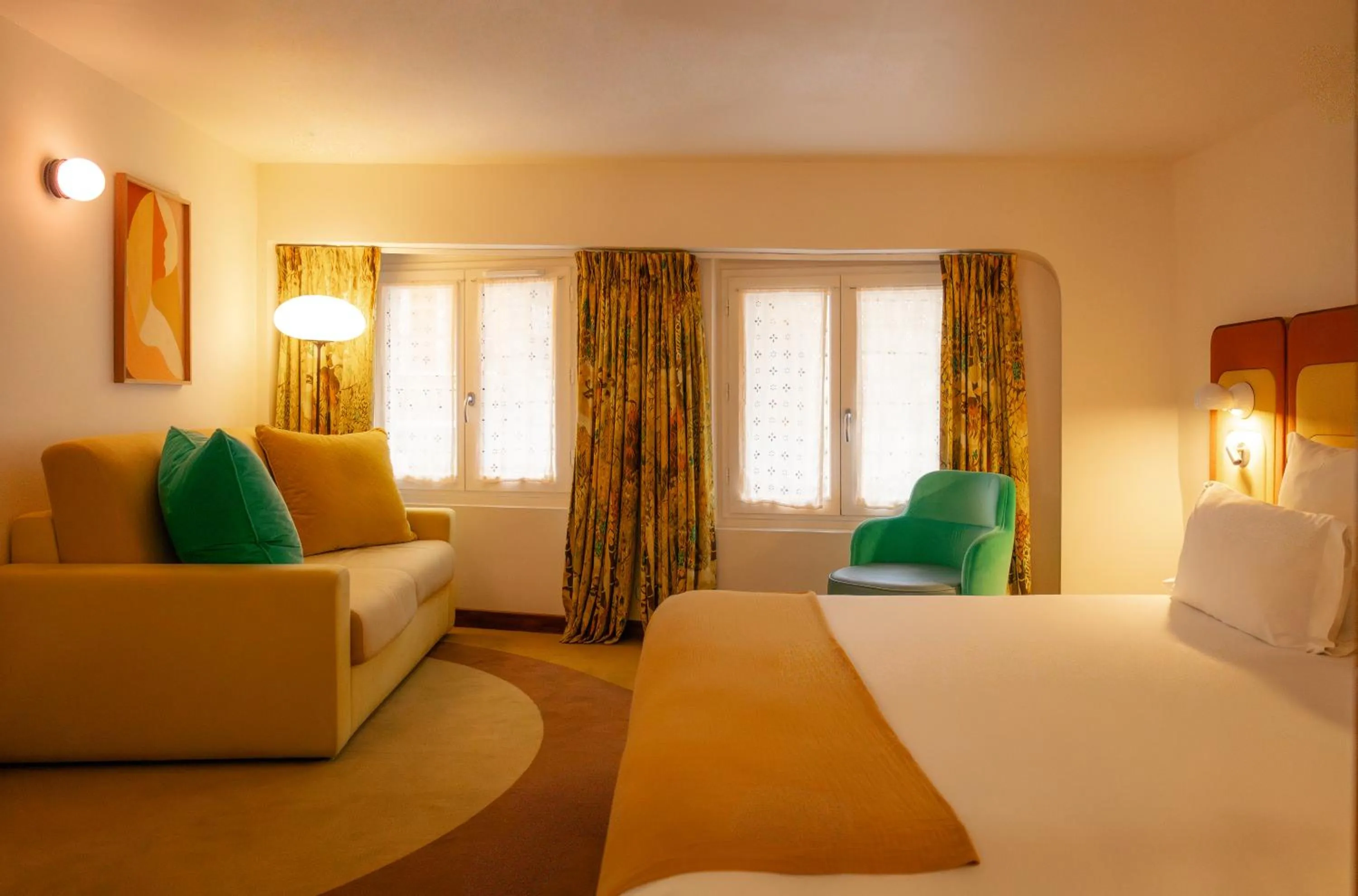 Bedroom, Bed in Hôtel Saint-André des Arts