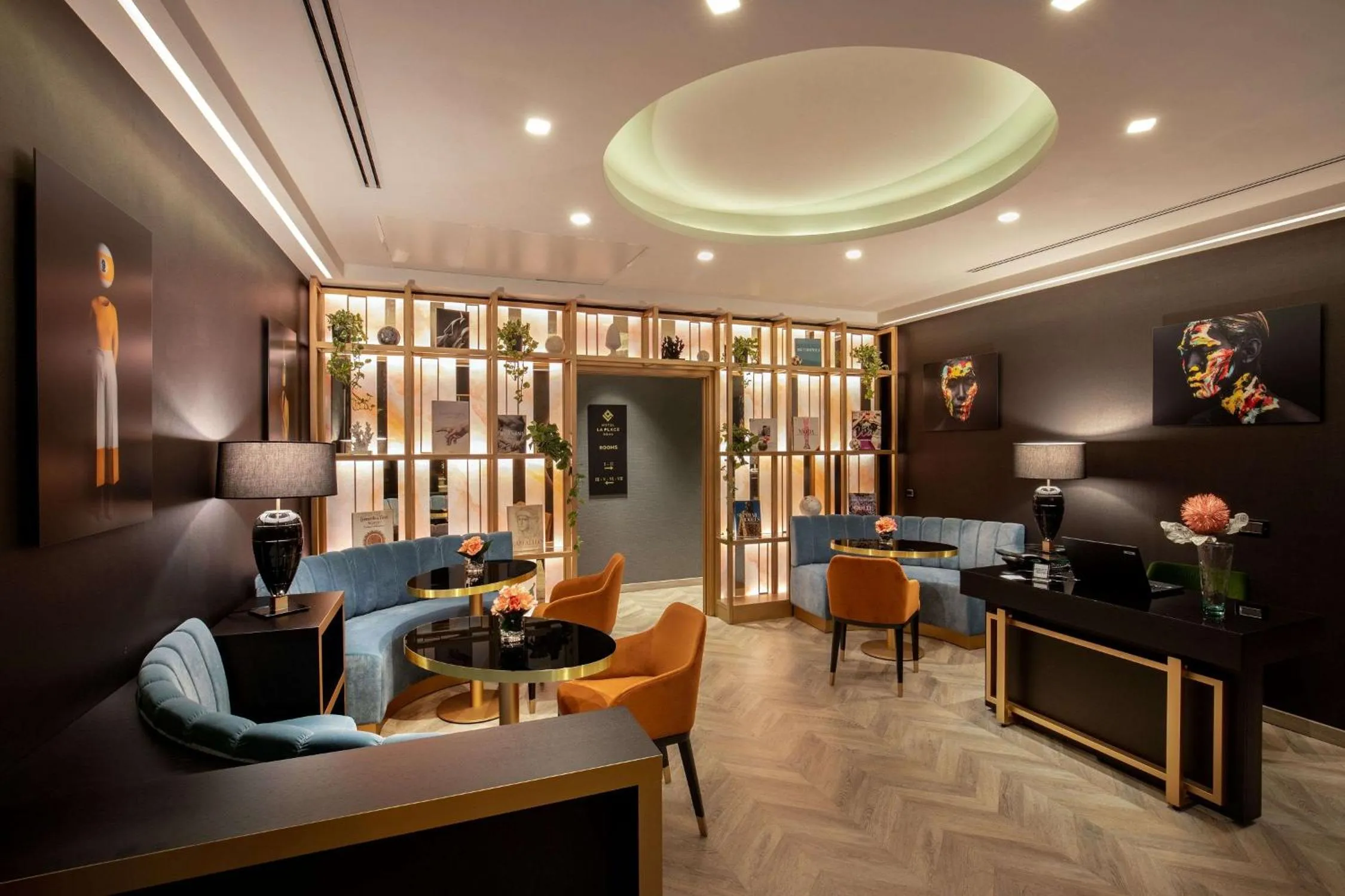 Lobby or reception in Hotel La Place Roma