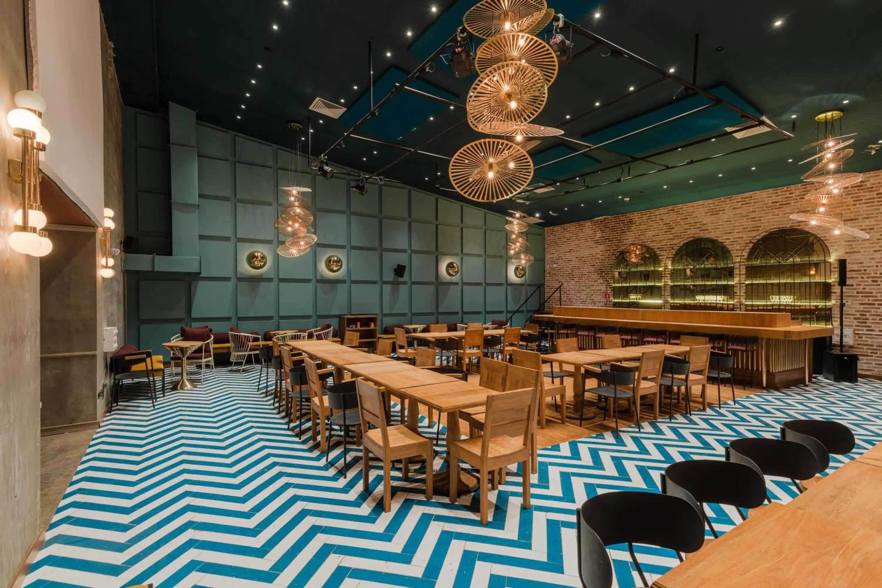 Nightclub / DJ in Masaya Medellin