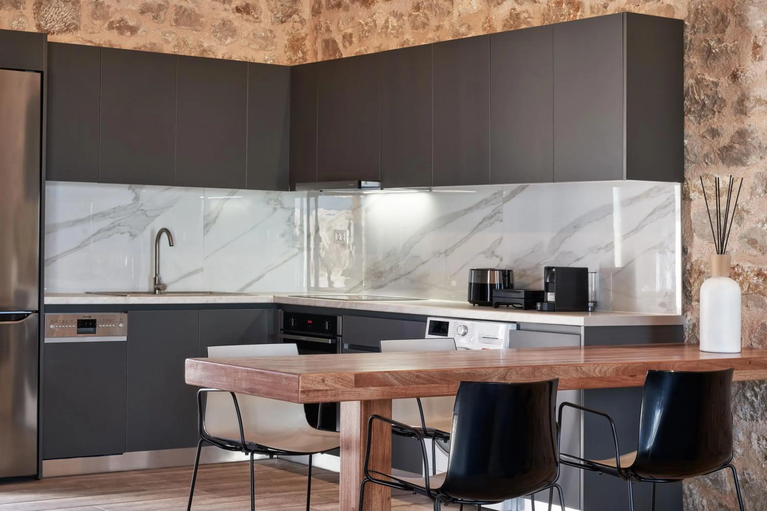 Kitchen or kitchenette in Anar Villas Rhodes