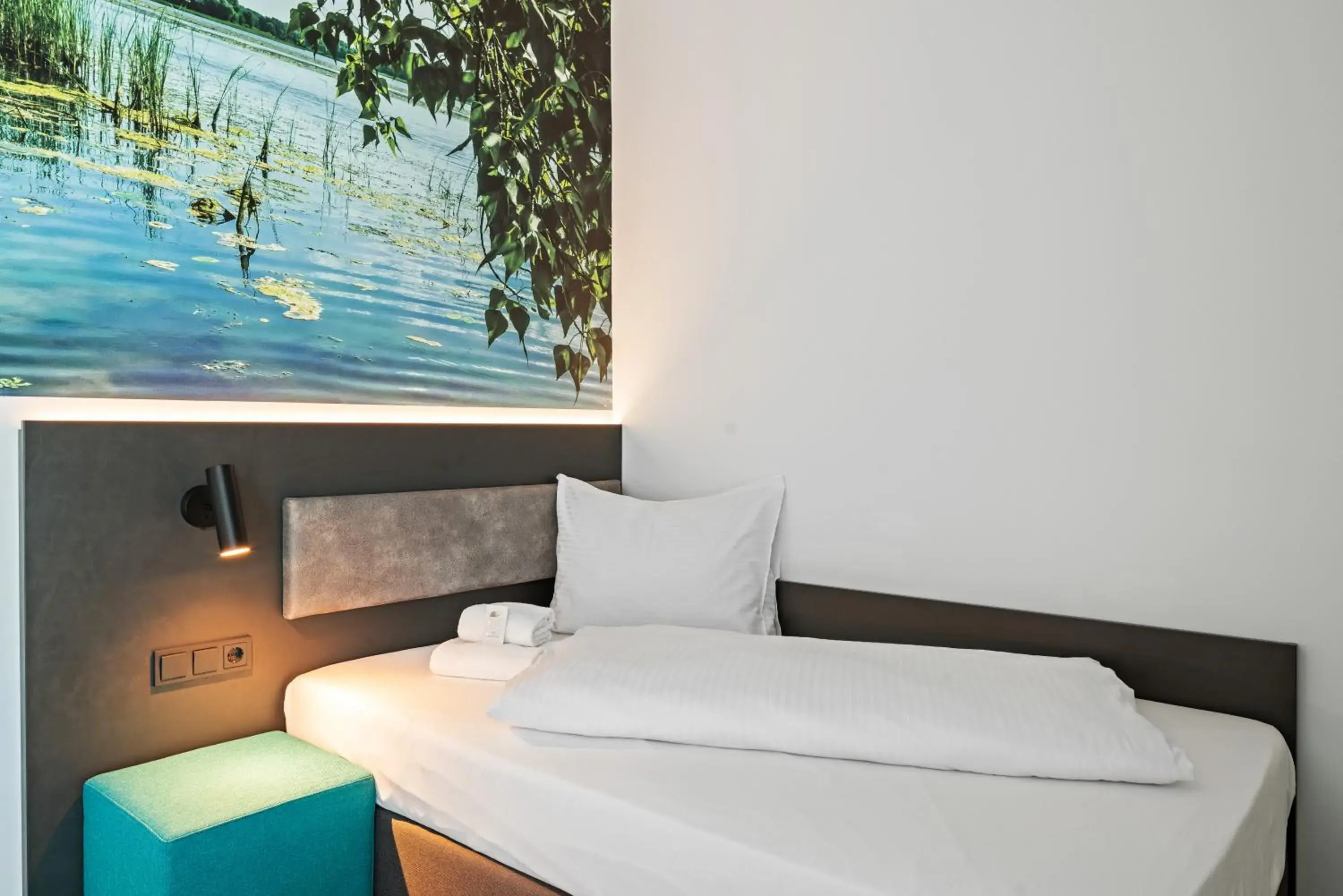 Photo of the whole room, Bed in Hotel Amper Photo of the whole room, Bed in Hotel Amper