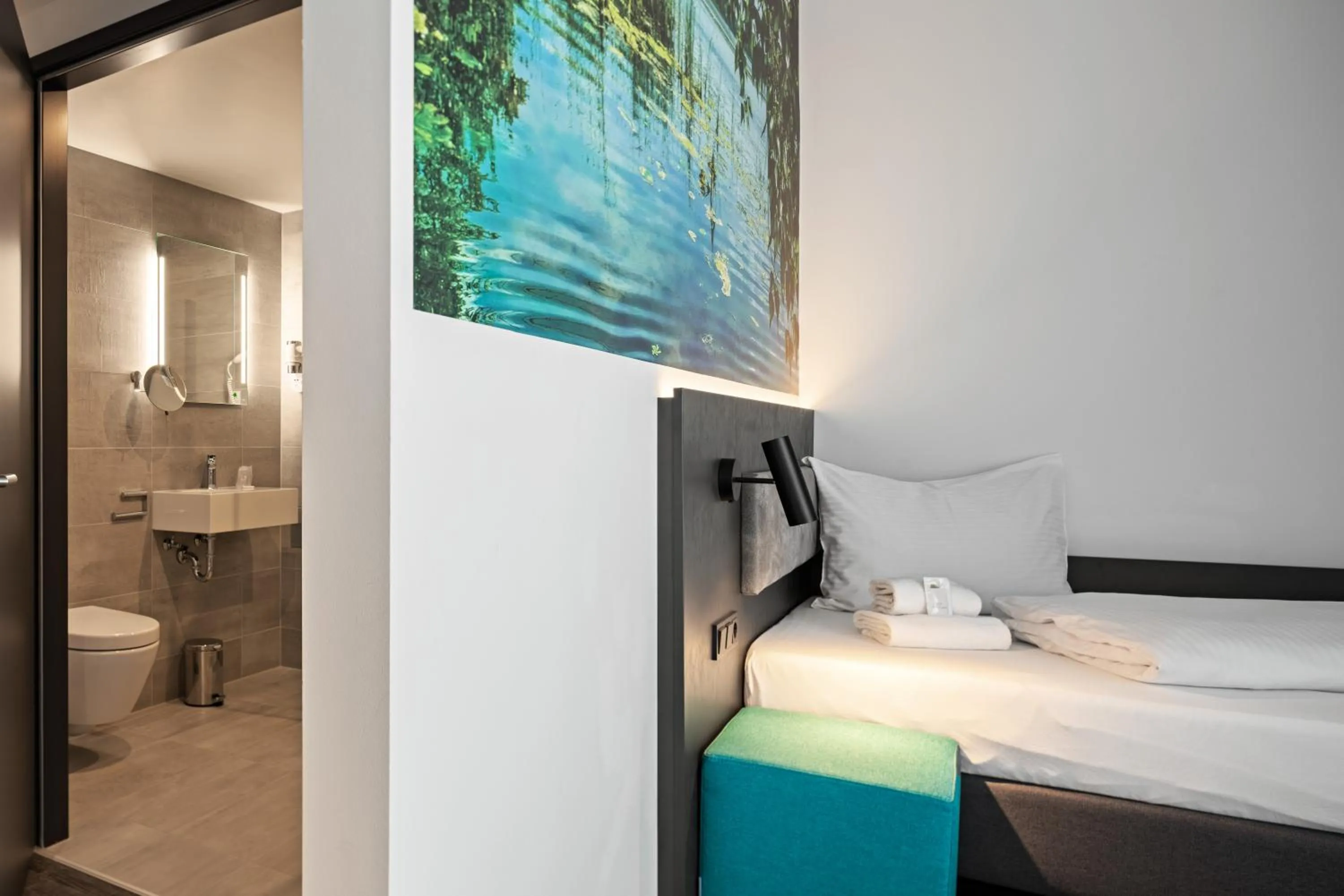 Photo of the whole room, Bed in Hotel Amper