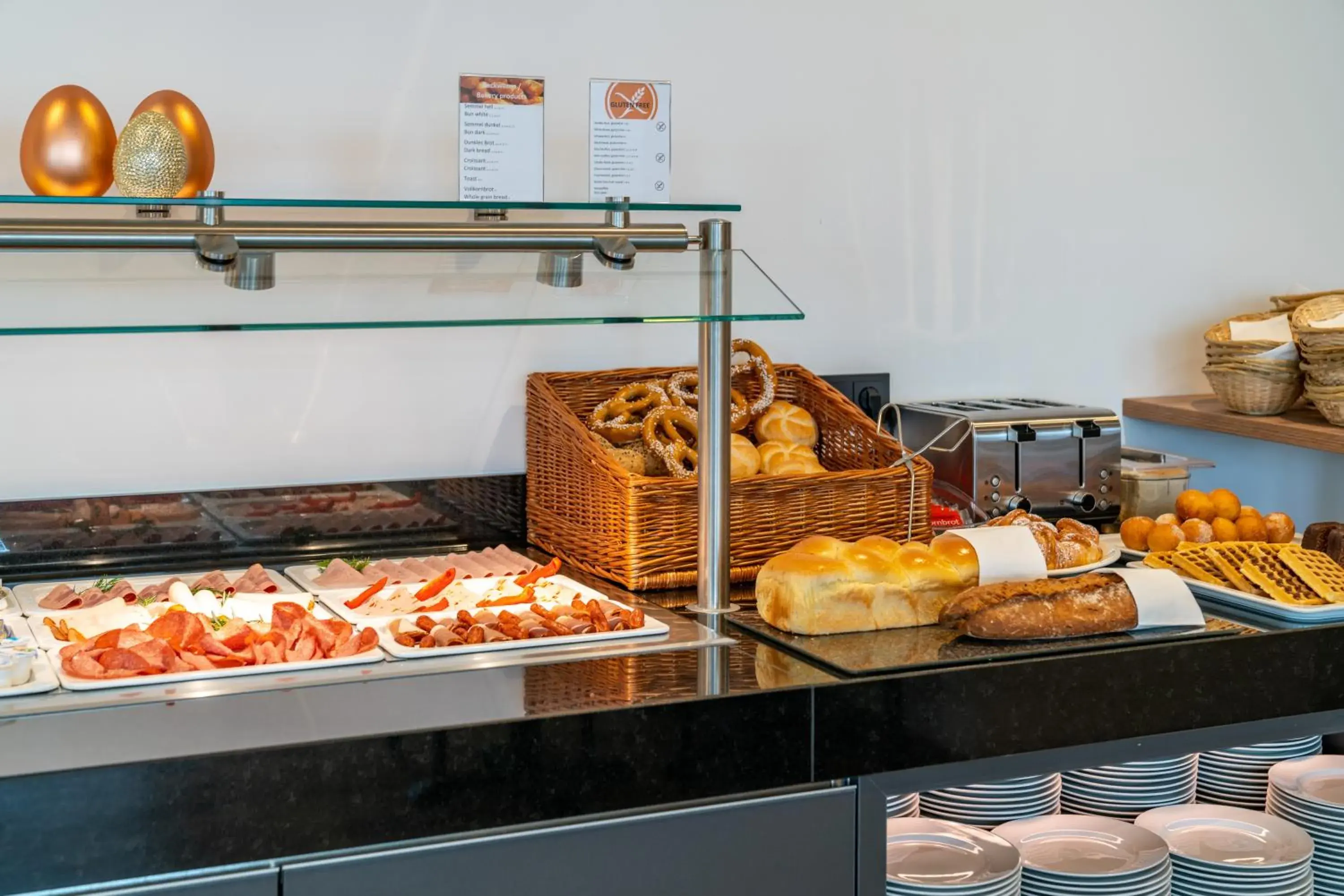 Breakfast in Hotel Amper Breakfast in Hotel Amper