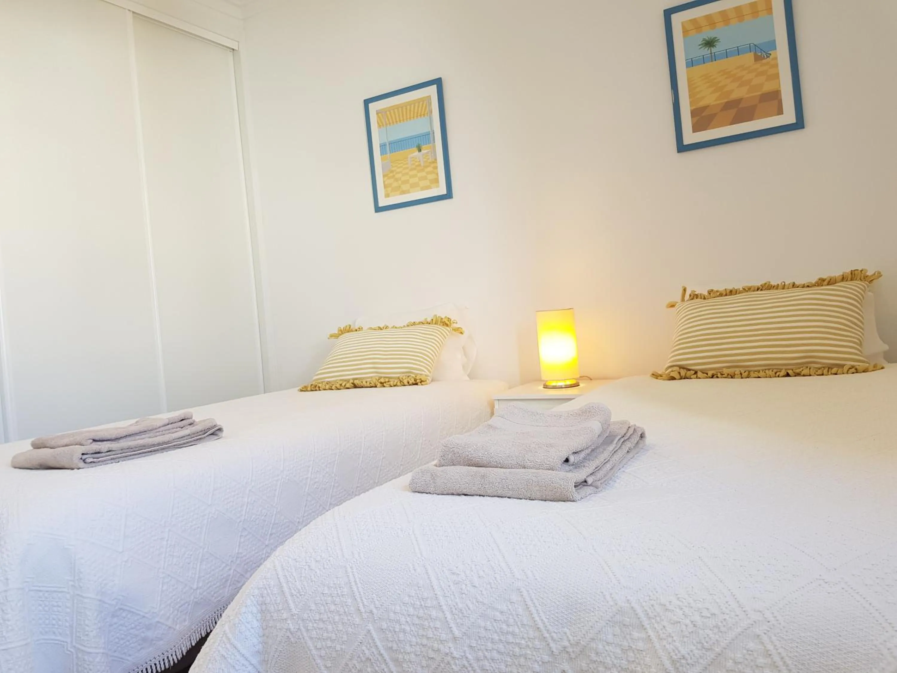 Bedroom, Bed in Sol Da Caparica