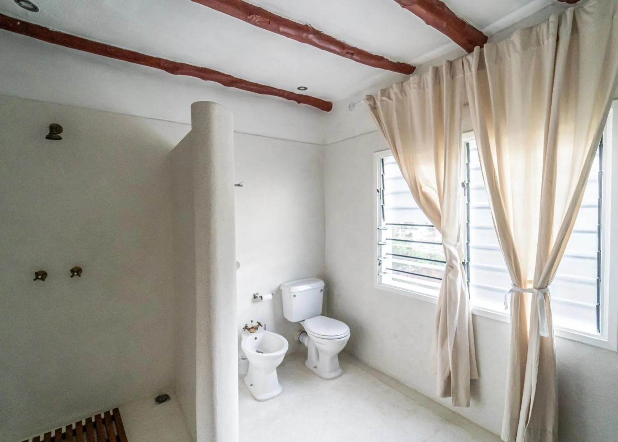 Bathroom in Nyumba Ya Mbuyu