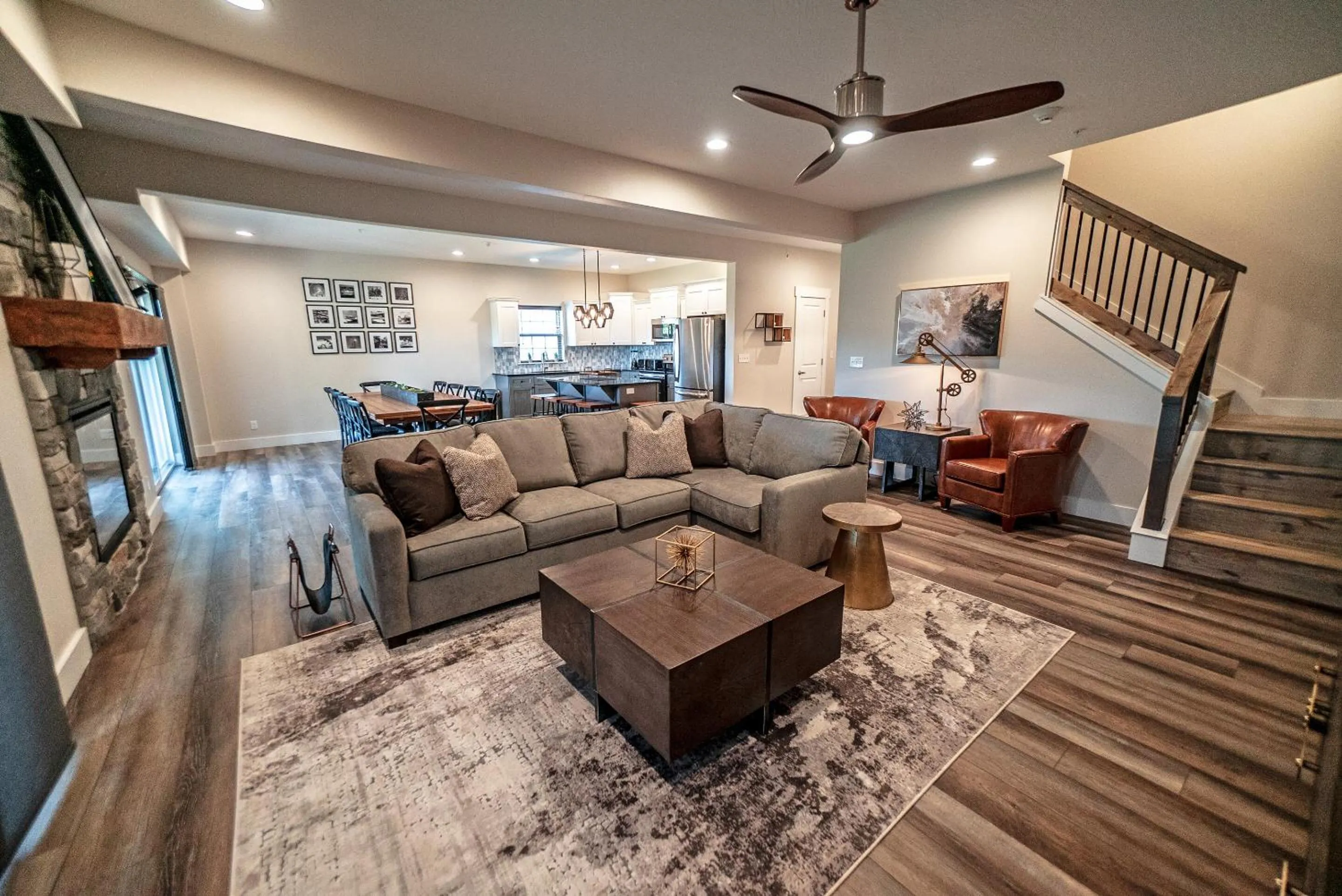 Living room in Reunion Lodges at Thousand Hills