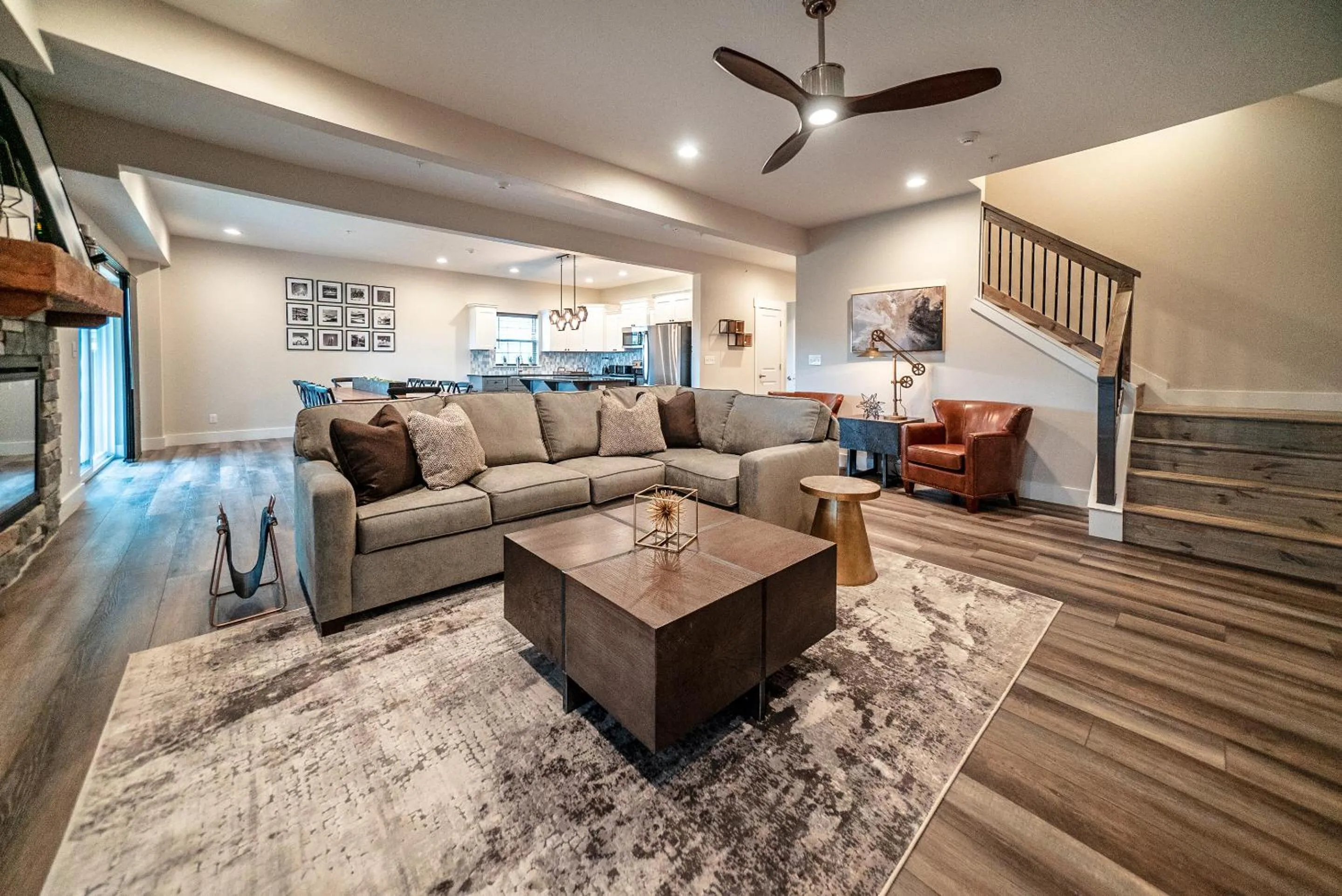 Living room in Reunion Lodges at Thousand Hills