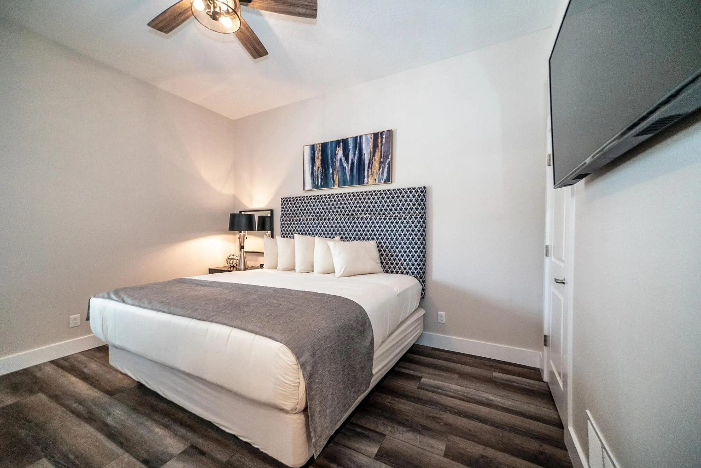 Bed in Reunion Lodges at Thousand Hills