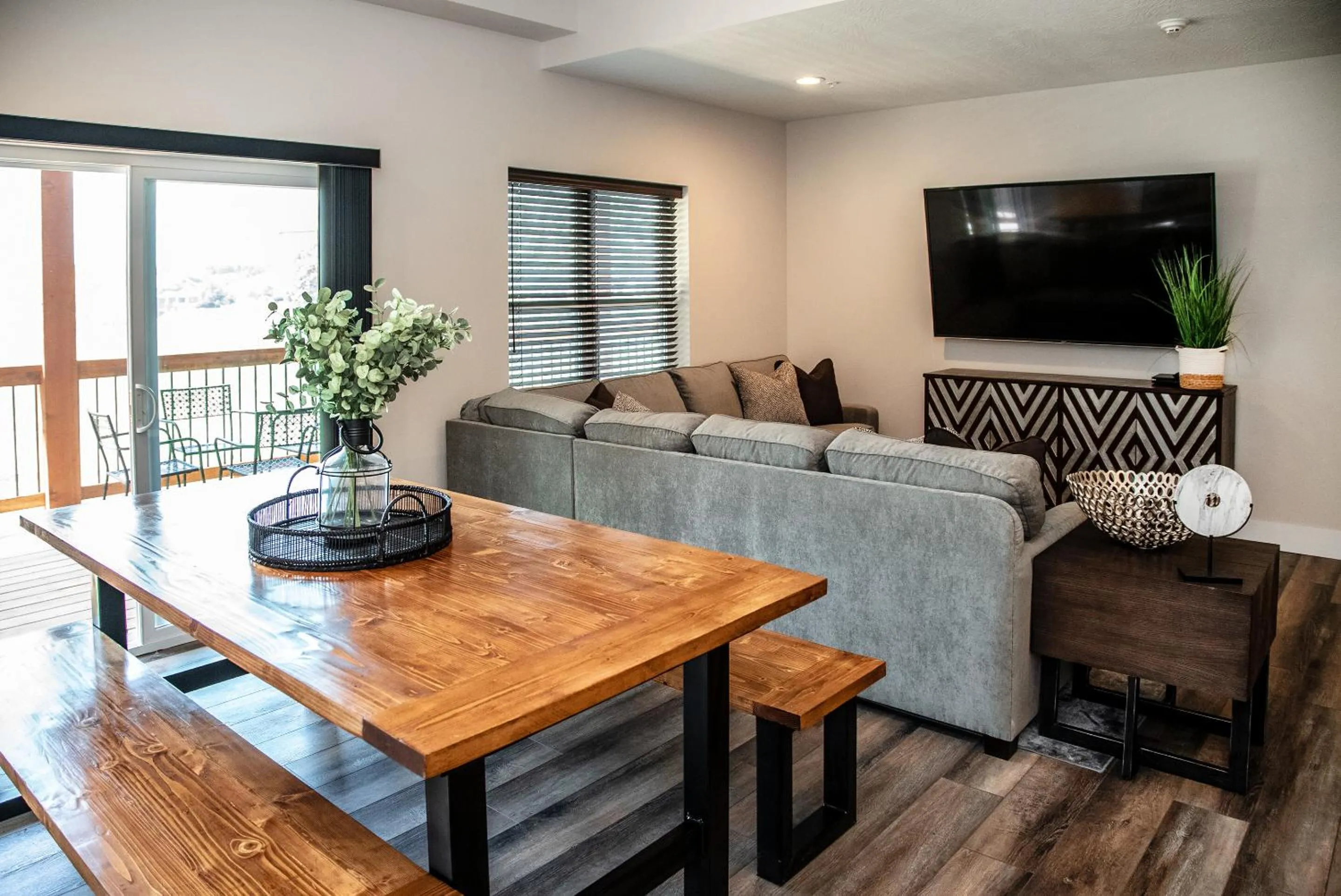 Living room in Reunion Lodges at Thousand Hills