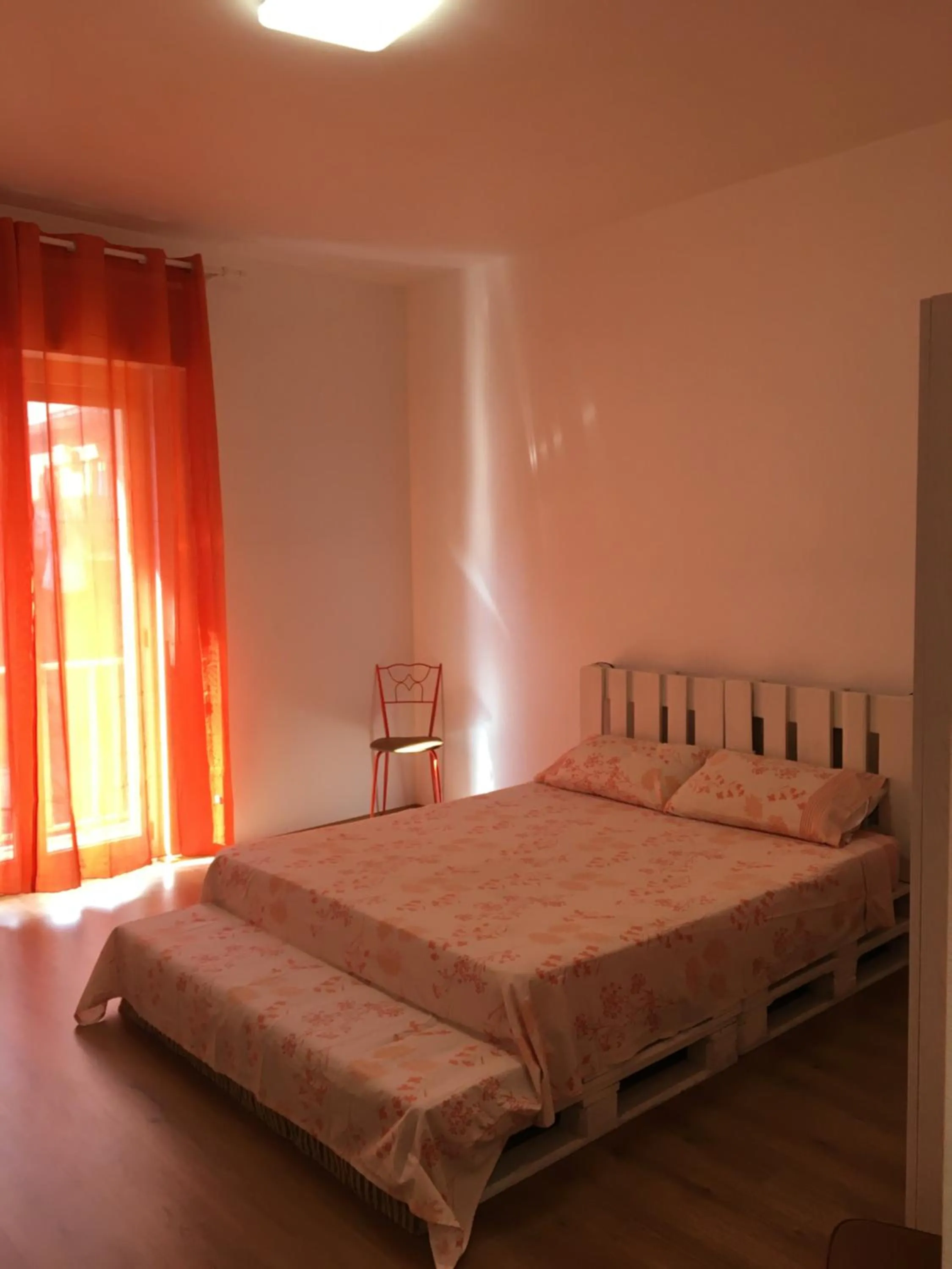 Photo of the whole room, Bed in Casa Baby Planet