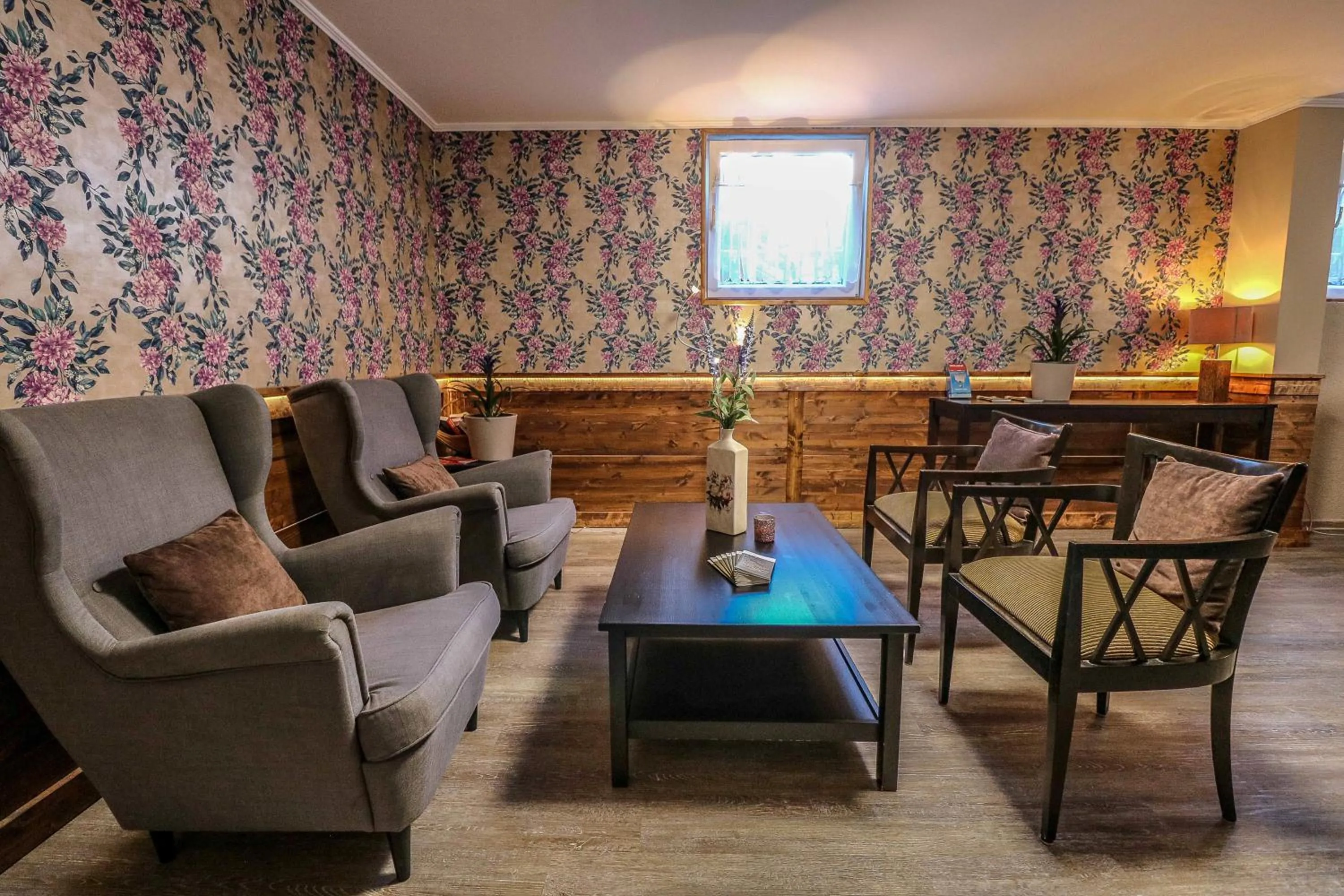 Lobby or reception in Garni Hotel Rödelheimer Hof