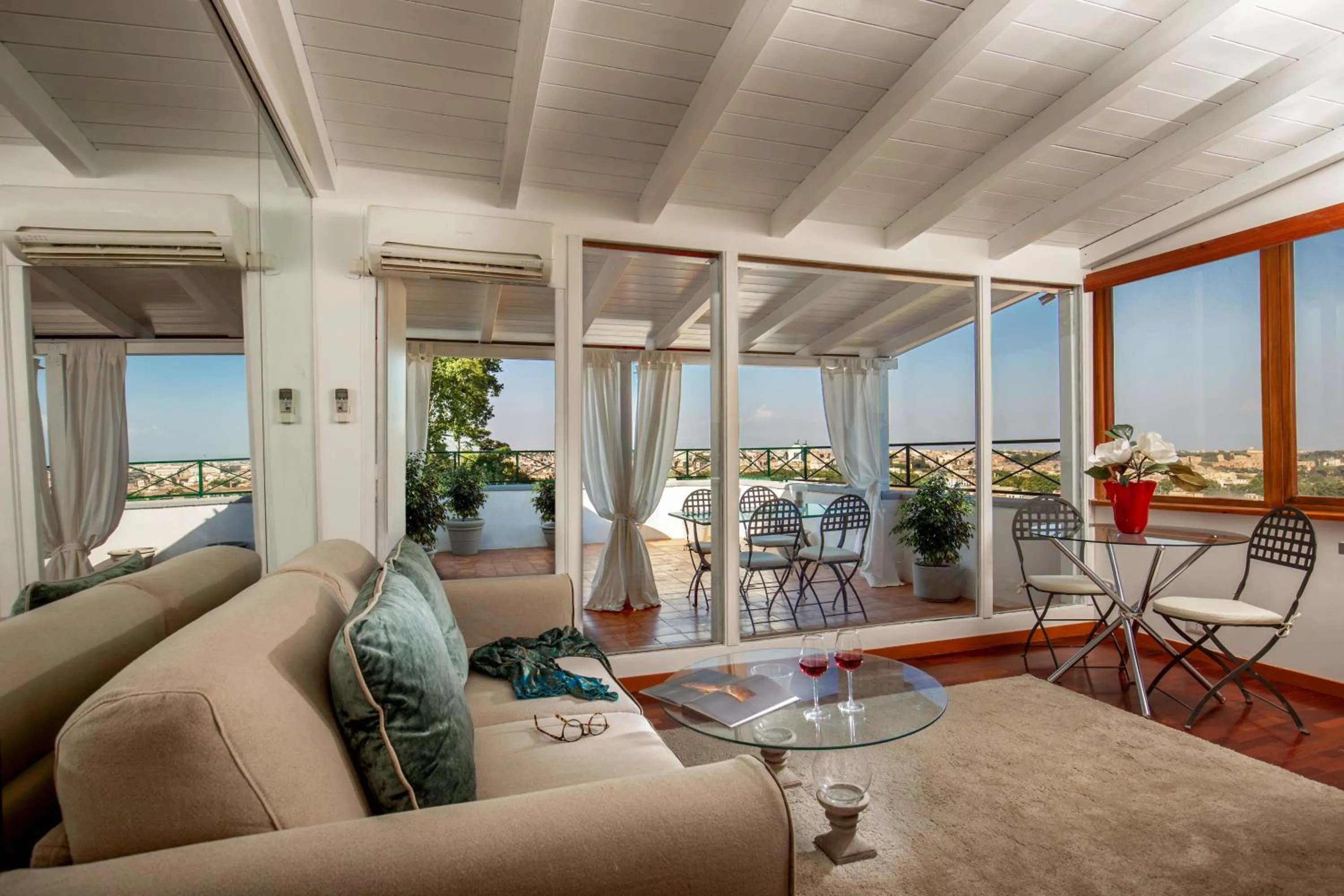 Daplace - Terenzia Apartment