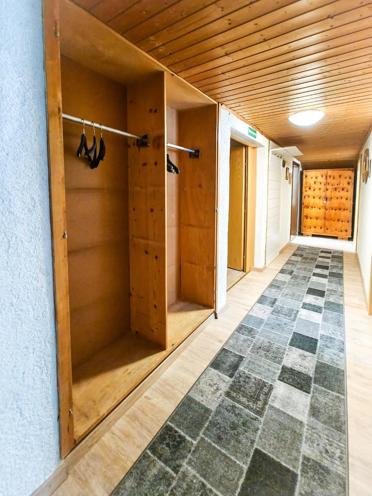 wardrobe in Partenerhof