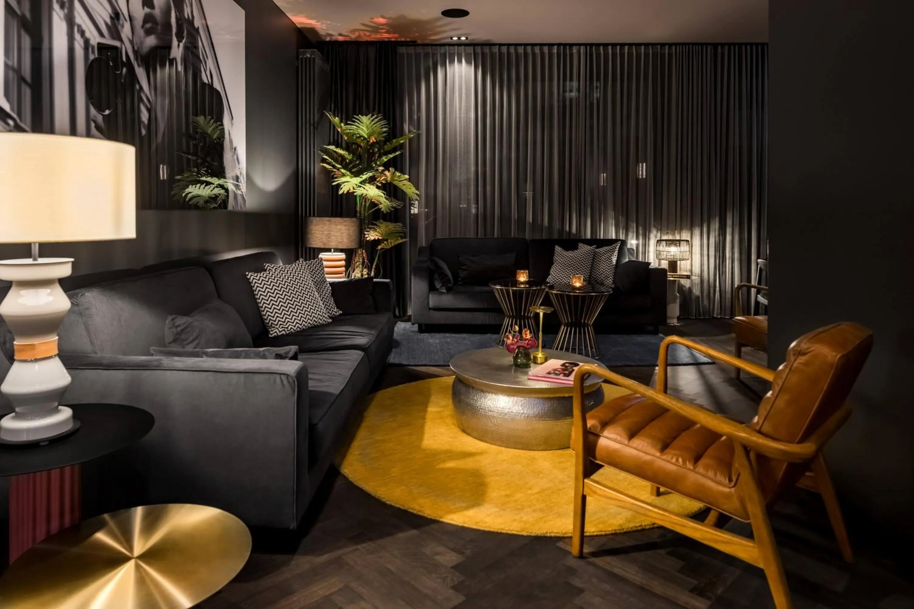 Lounge or bar in Hotel AMANO Düsseldorf