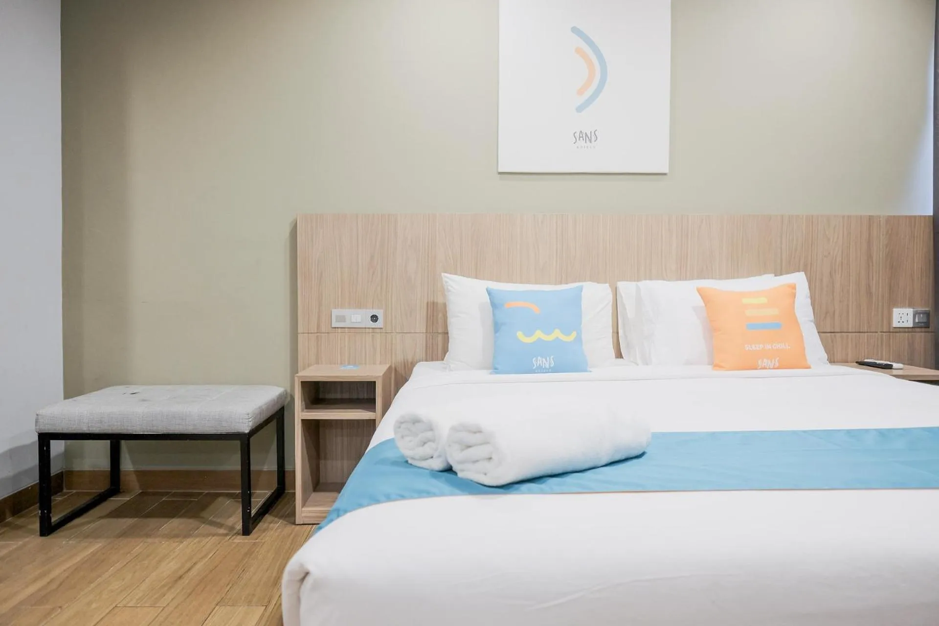 Bedroom, Bed in Sans Hotel Puri Indah Jakarta