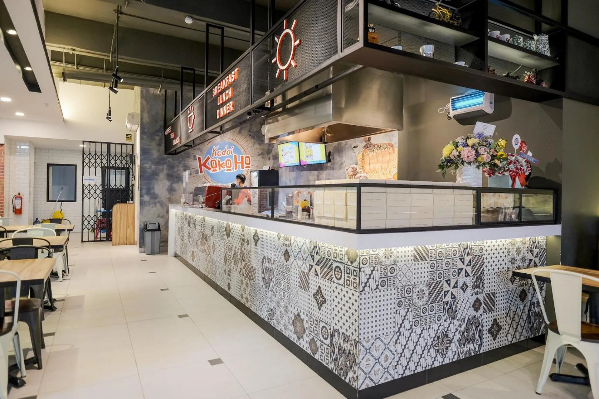 Lounge or bar in Sans Hotel Puri Indah Jakarta