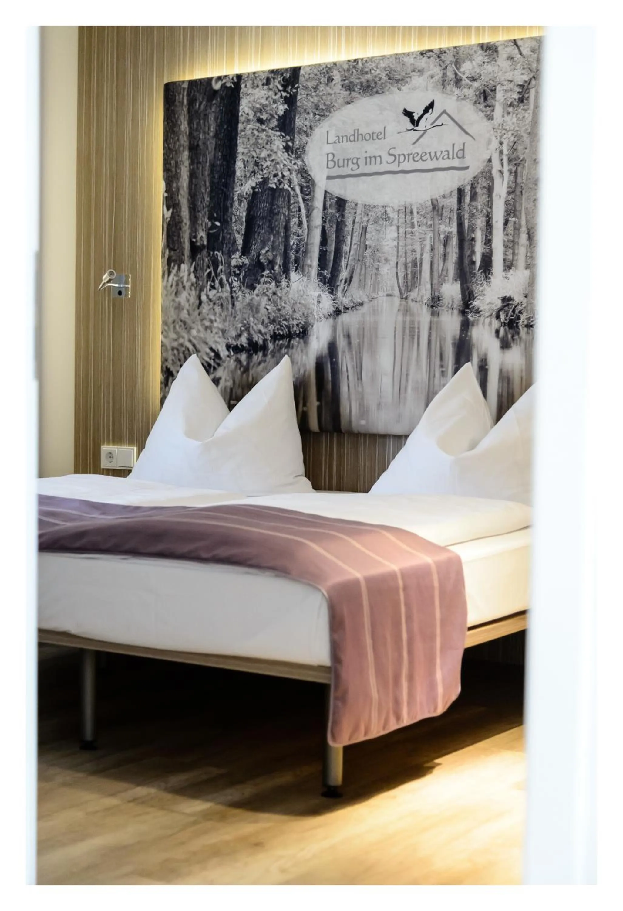 Photo of the whole room, Bed in Landhotel Burg im Spreewald - Resort & Spa