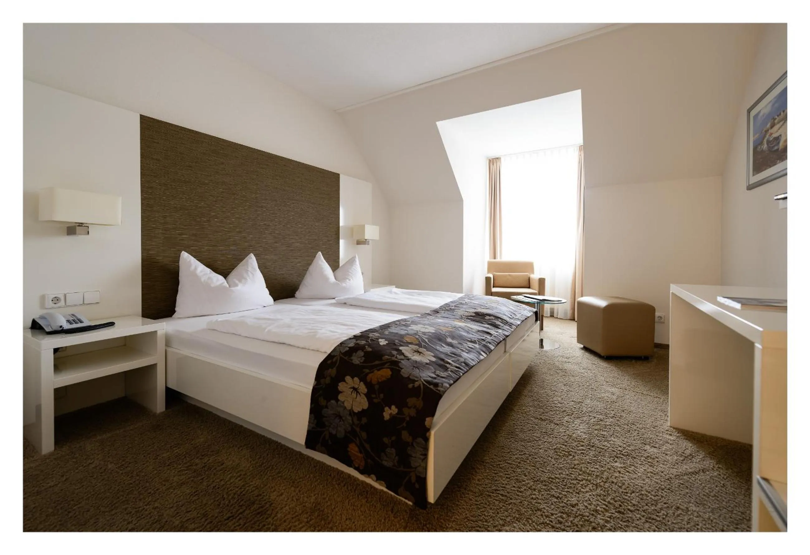 Photo of the whole room, Bed in Landhotel Burg im Spreewald - Resort & Spa