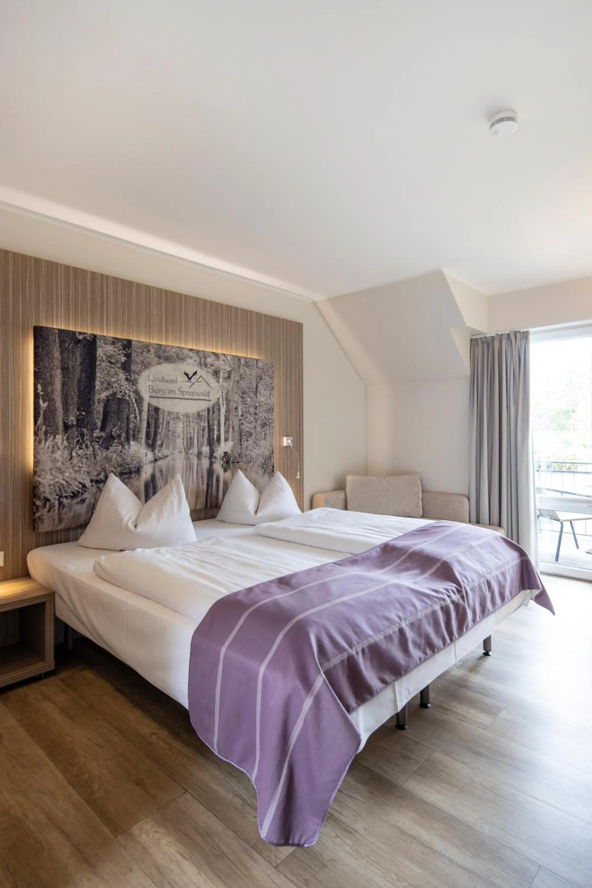 Photo of the whole room, Bed in Landhotel Burg im Spreewald - Resort & Spa