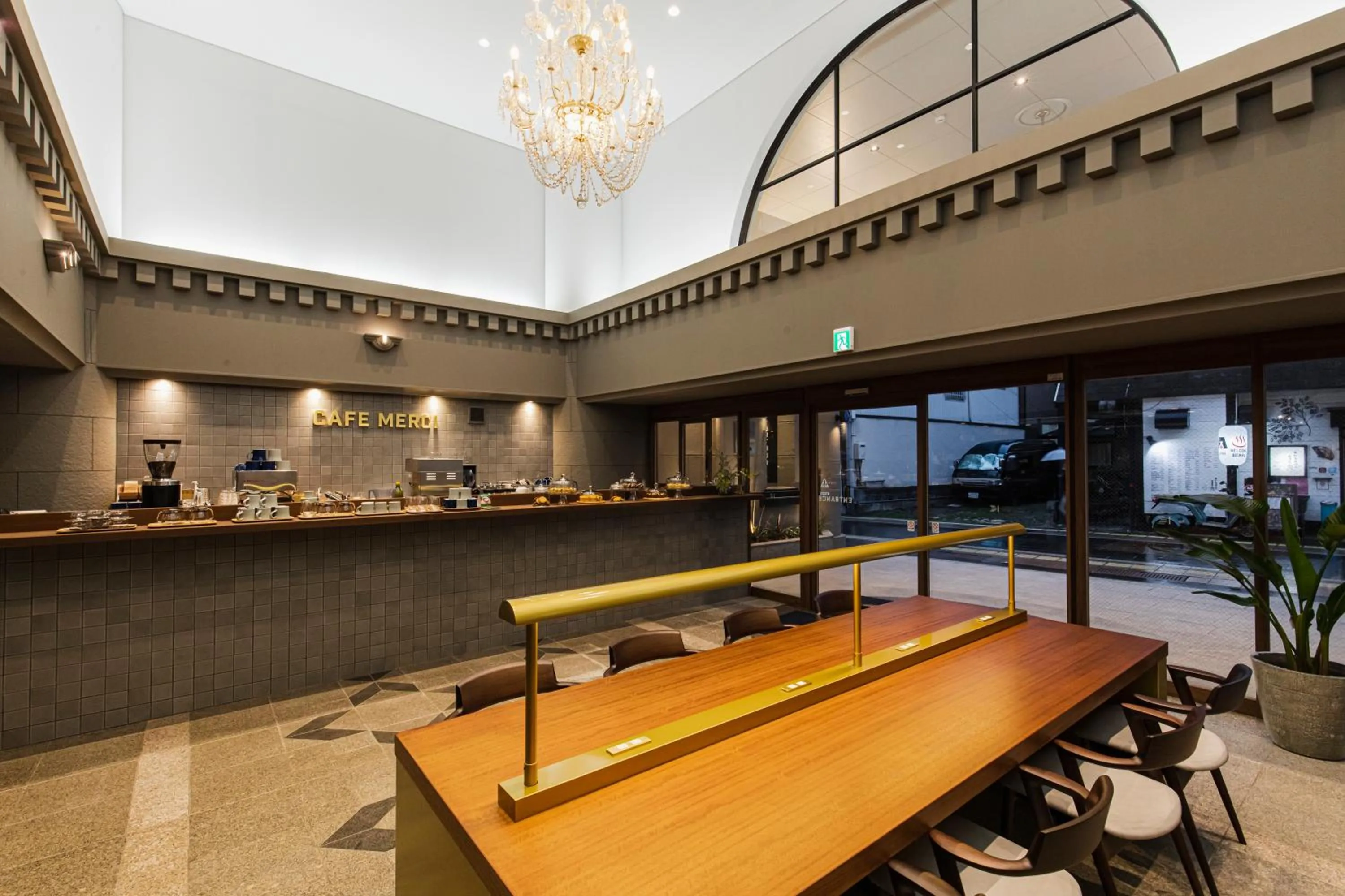 Food and drinks in Hotel Arthur KITAHAMA BASE